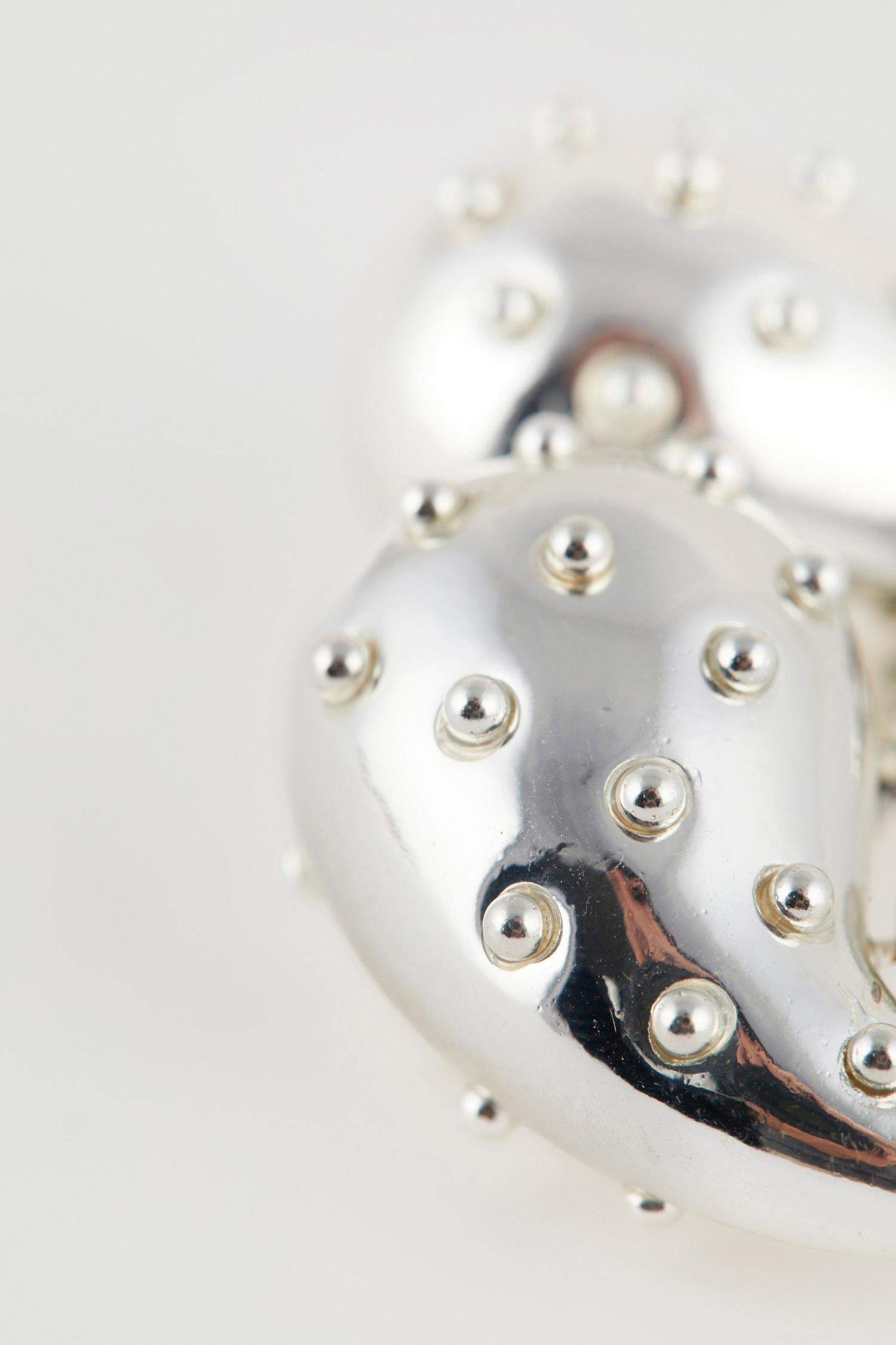 حلقات أذن نسائية مرصعة