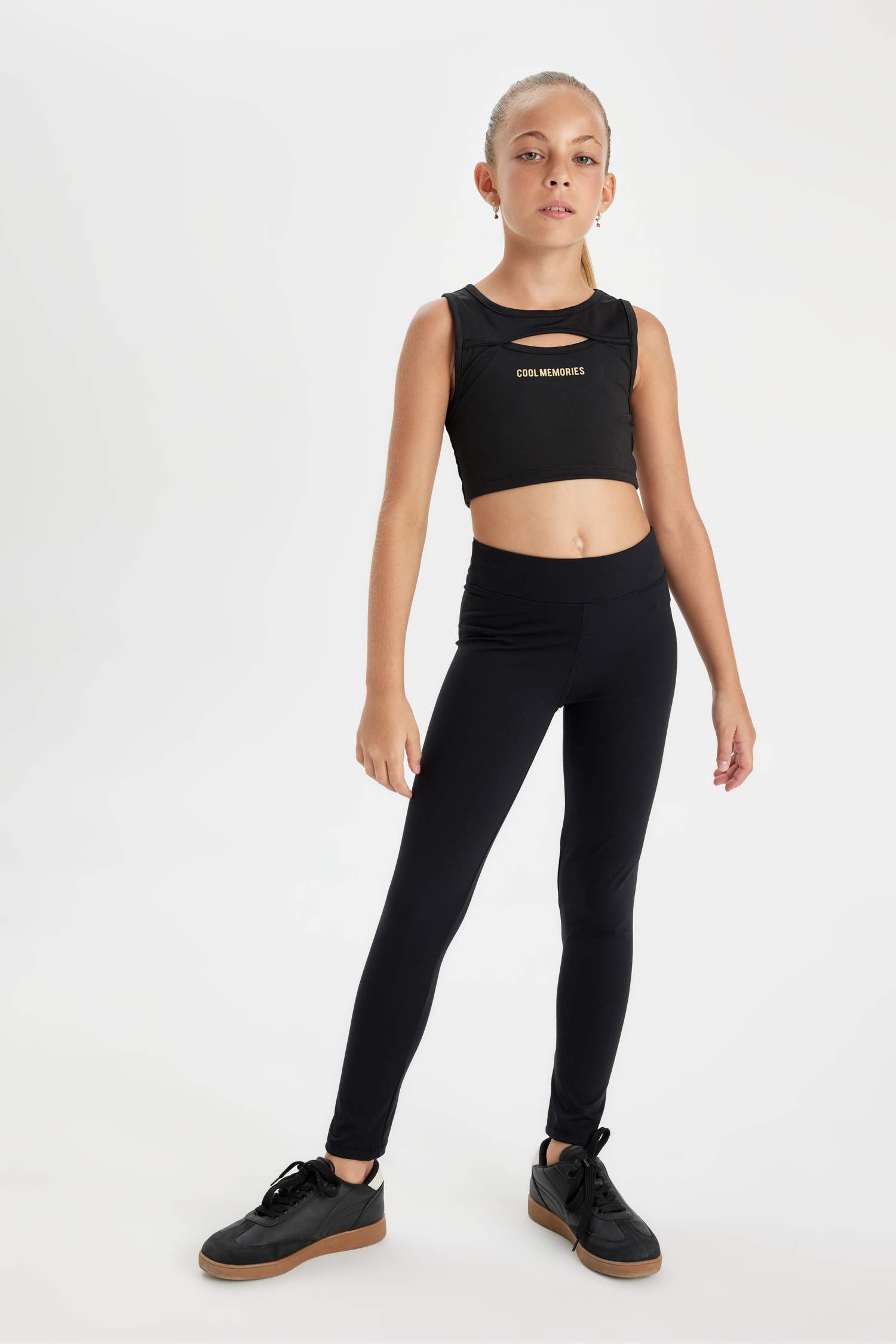 Girl Crew Neck Printed Crop Top