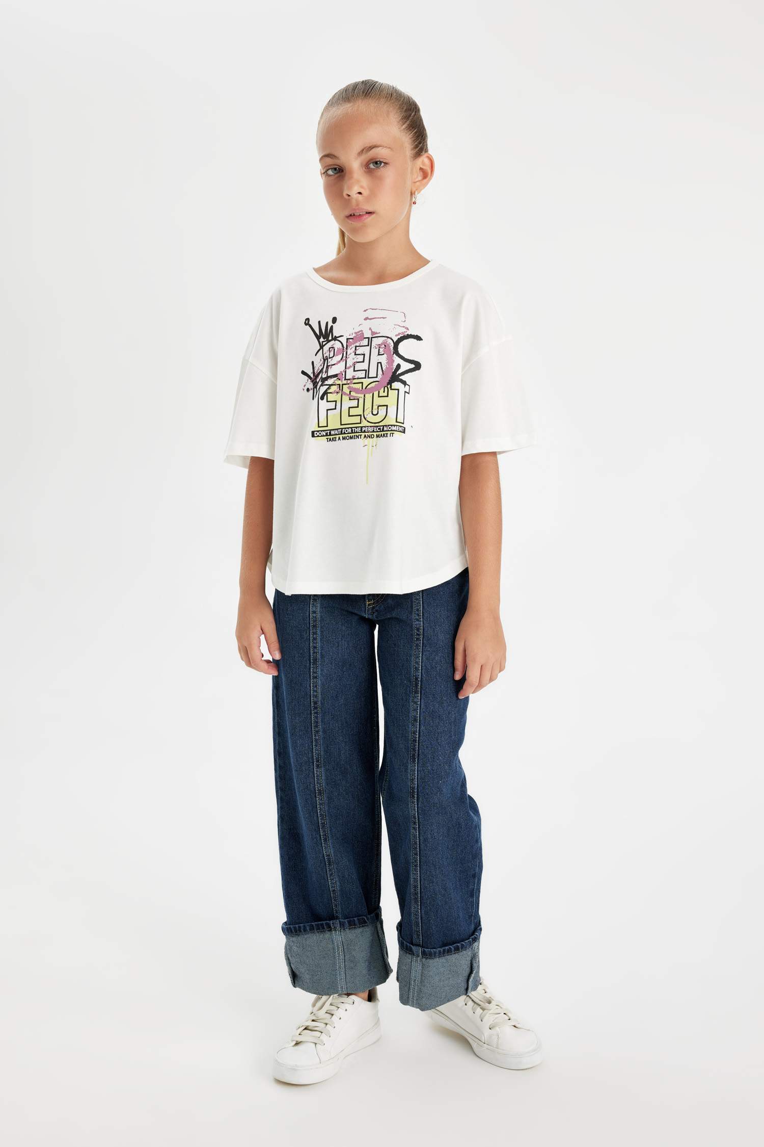 Girl Oversize Fit Crew Neck Back Printed T-Shirt