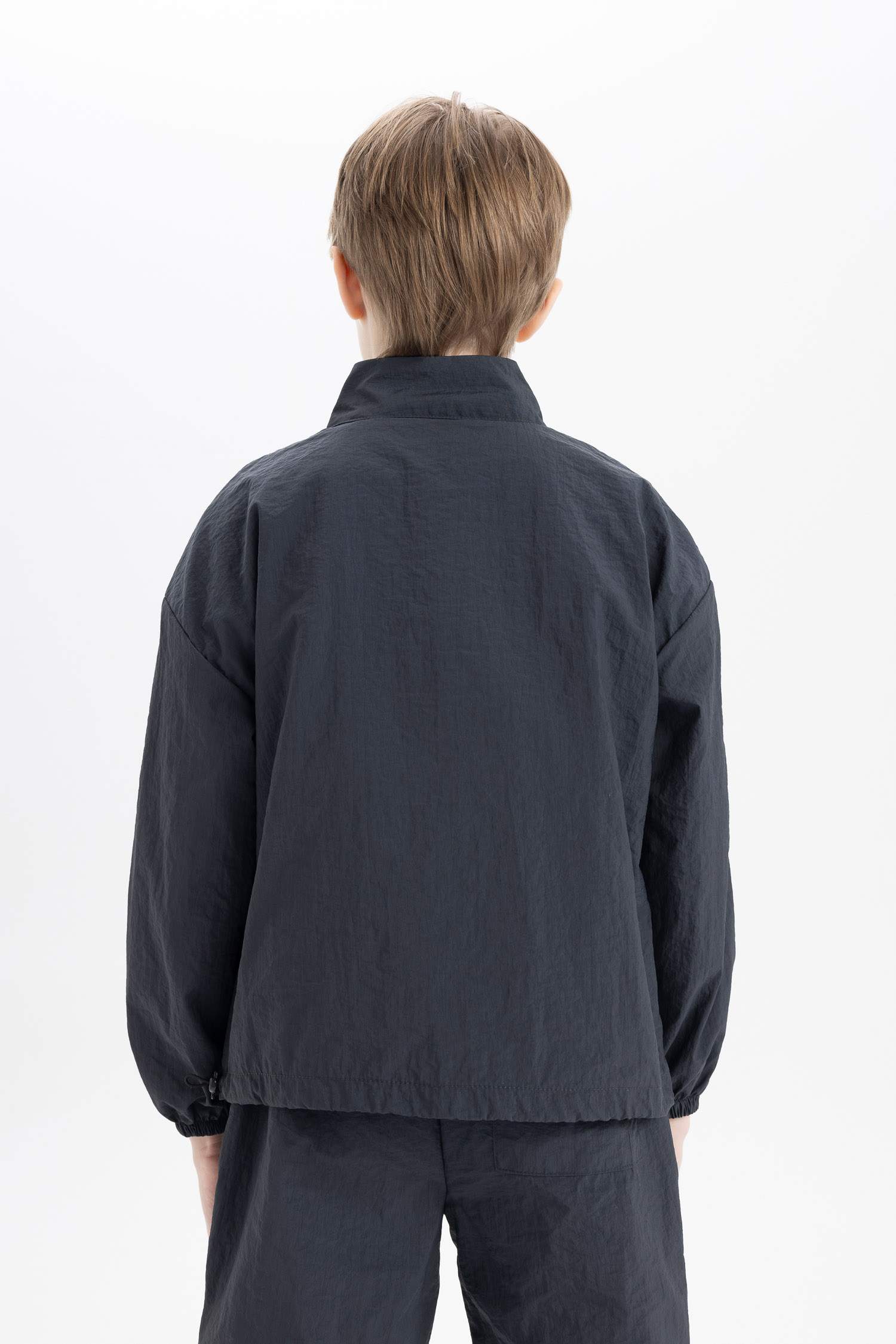 Erkek Çocuk Oversize Geniş Kalıp Fermuarlı Yaka Paraşüt Uzun Kollu Gömlek