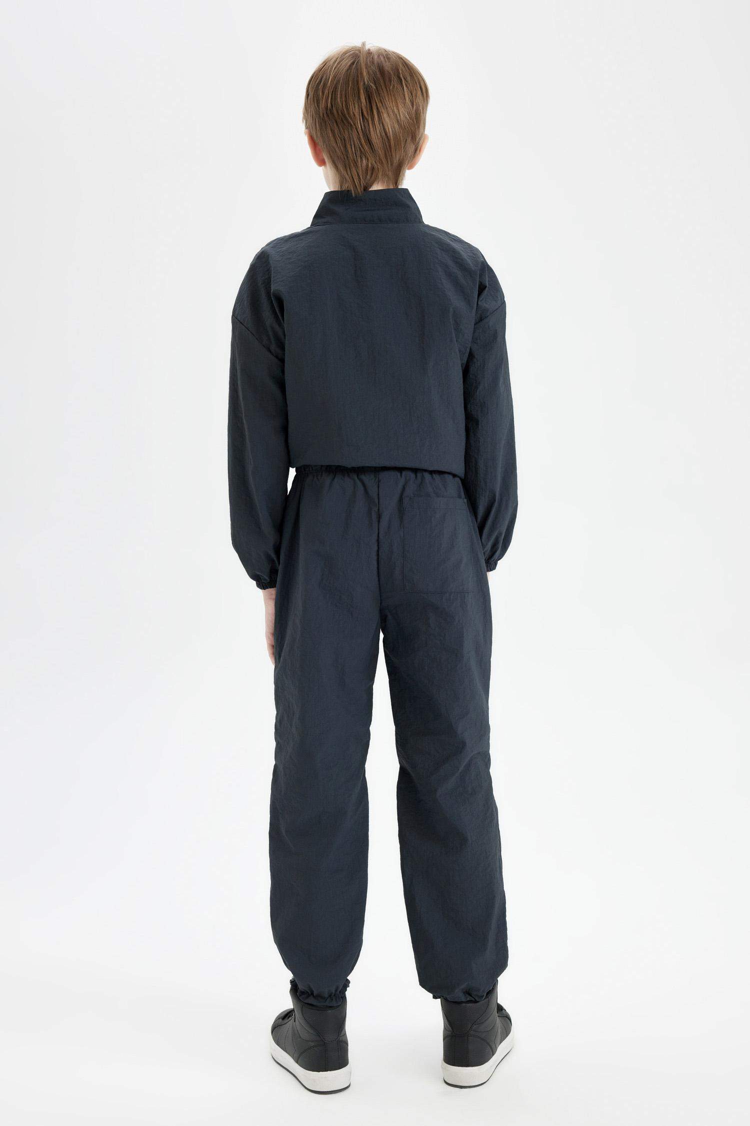 Erkek Çocuk Beli ve Paçası Lastikli Cepli Antrasit Jogger Paça Paraşüt Pantolon