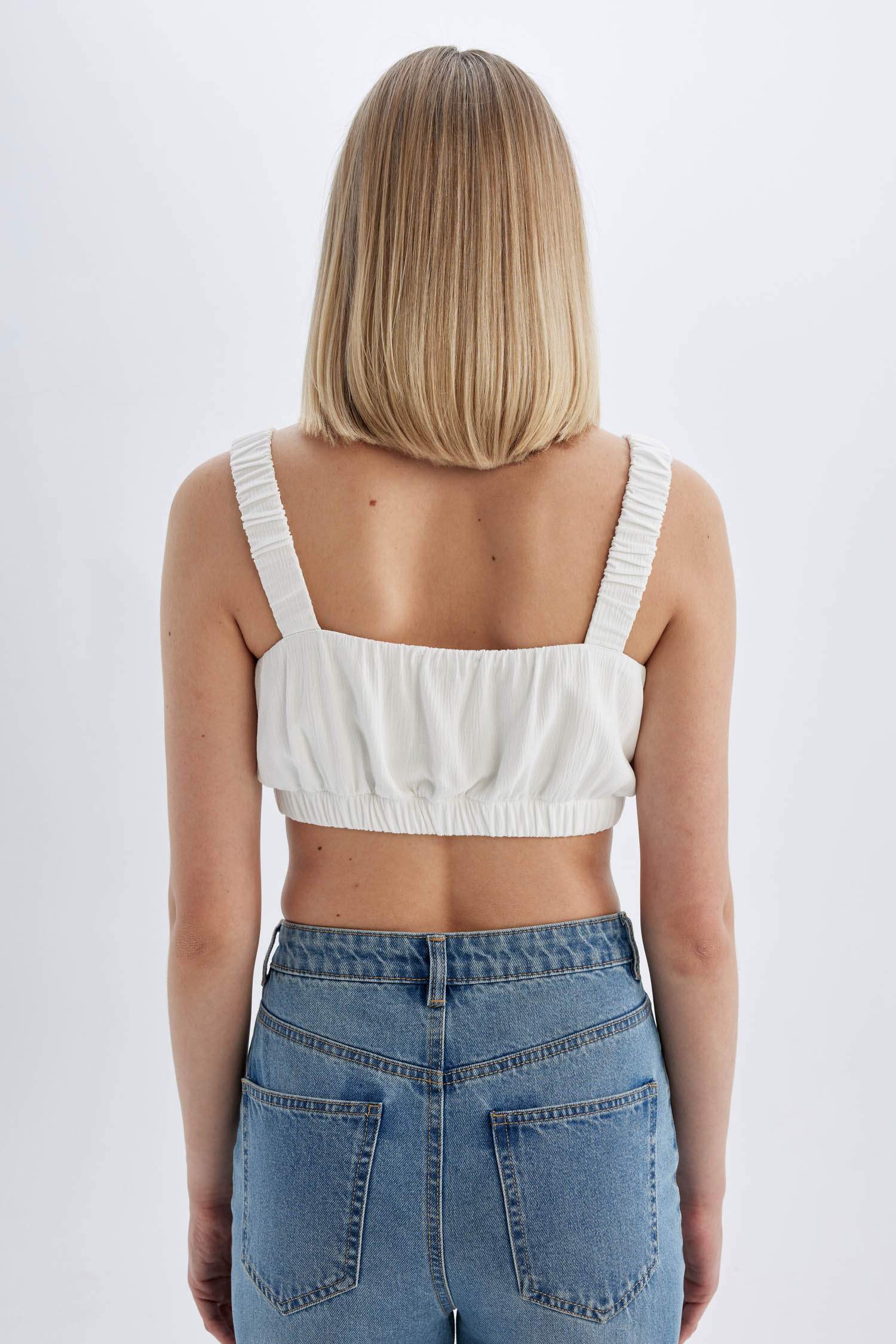Strapless Sleeveless Blouse