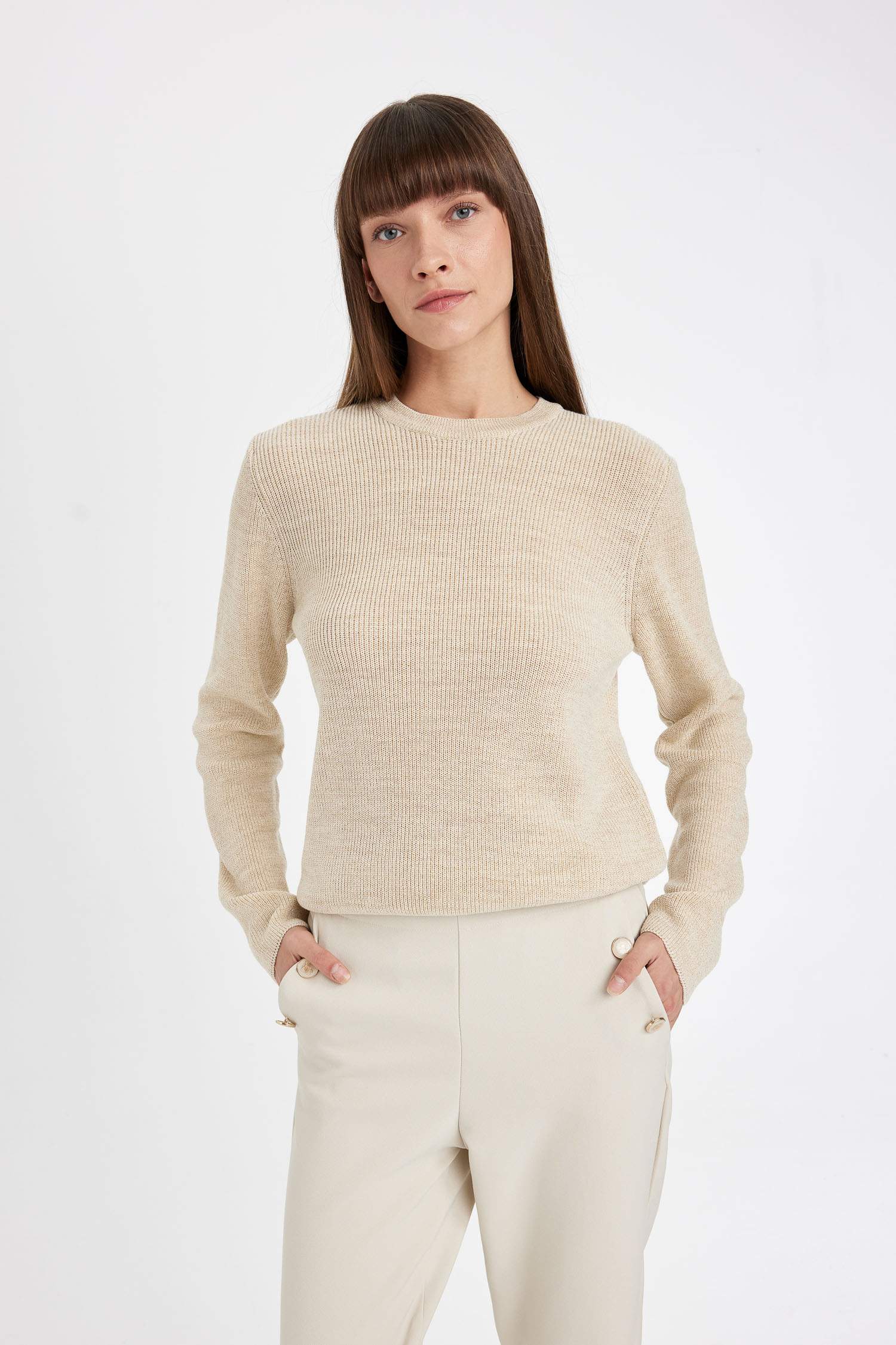 بلوز صوف طويل قماش لامع قصة عادية بياخة مستديرة