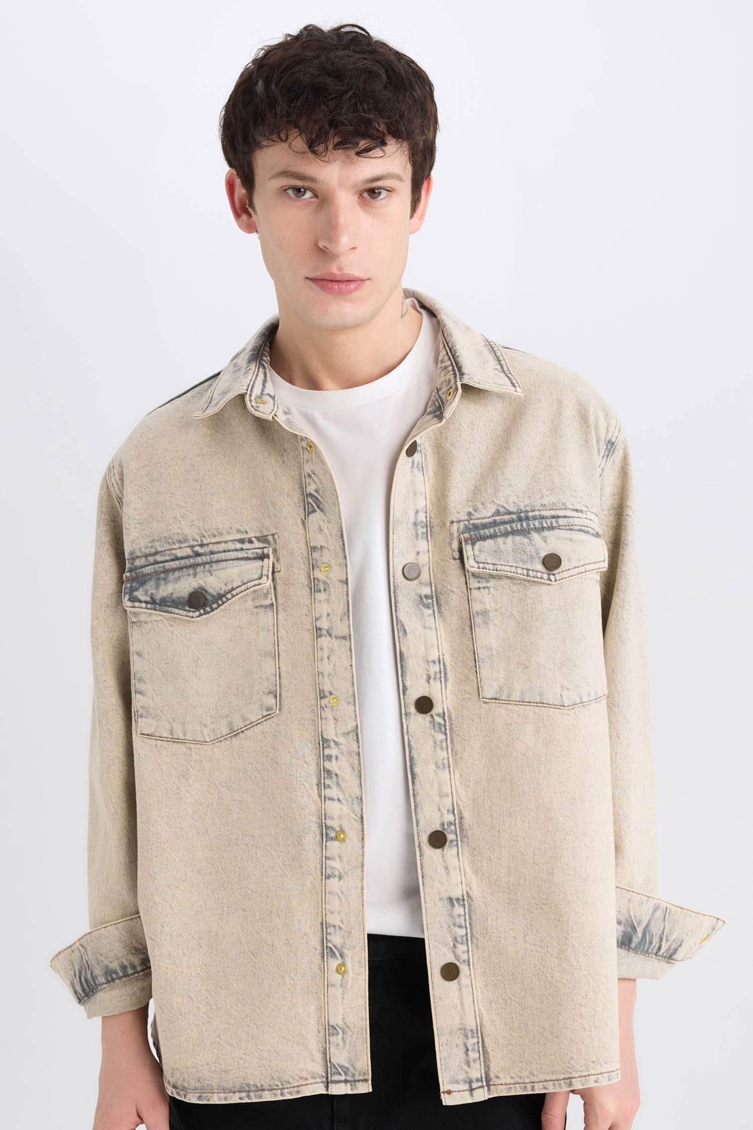 Relax Fit Pocketed Long Sleeve Denim Shirt