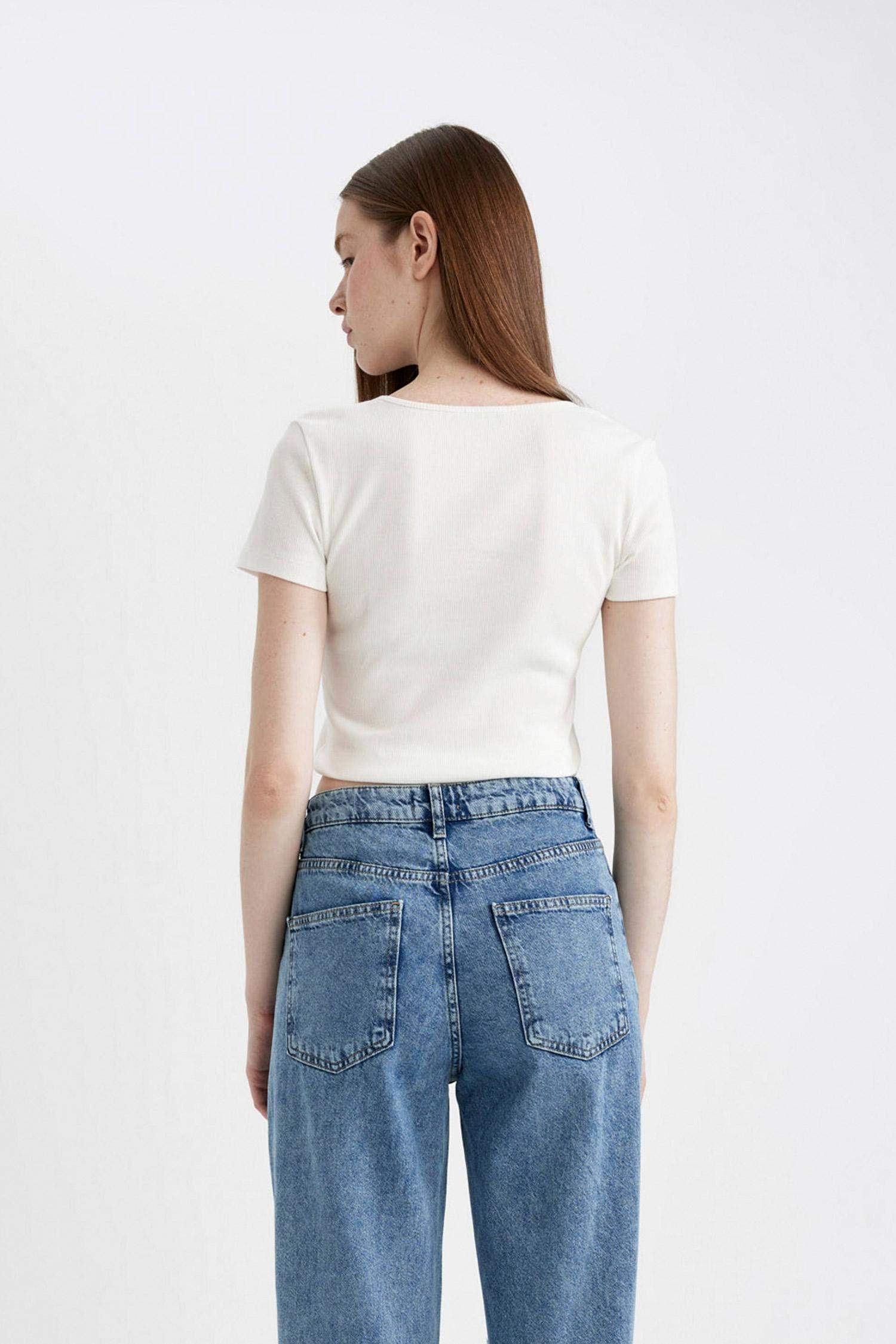 Fitted U Yaka Fitilli Kaşkorse Kısa Kollu Tişört