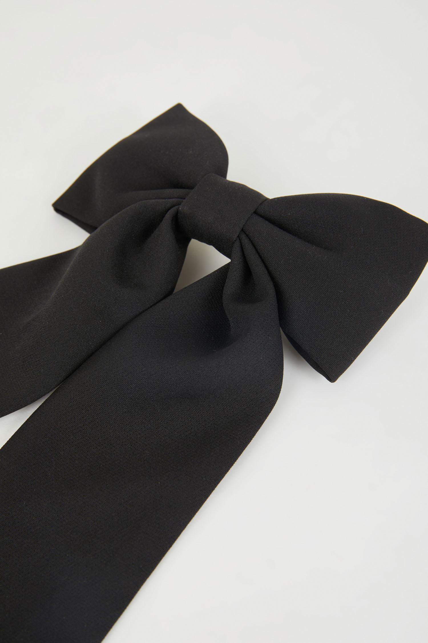 Siyah Kurdeleli Fiyonk Toka