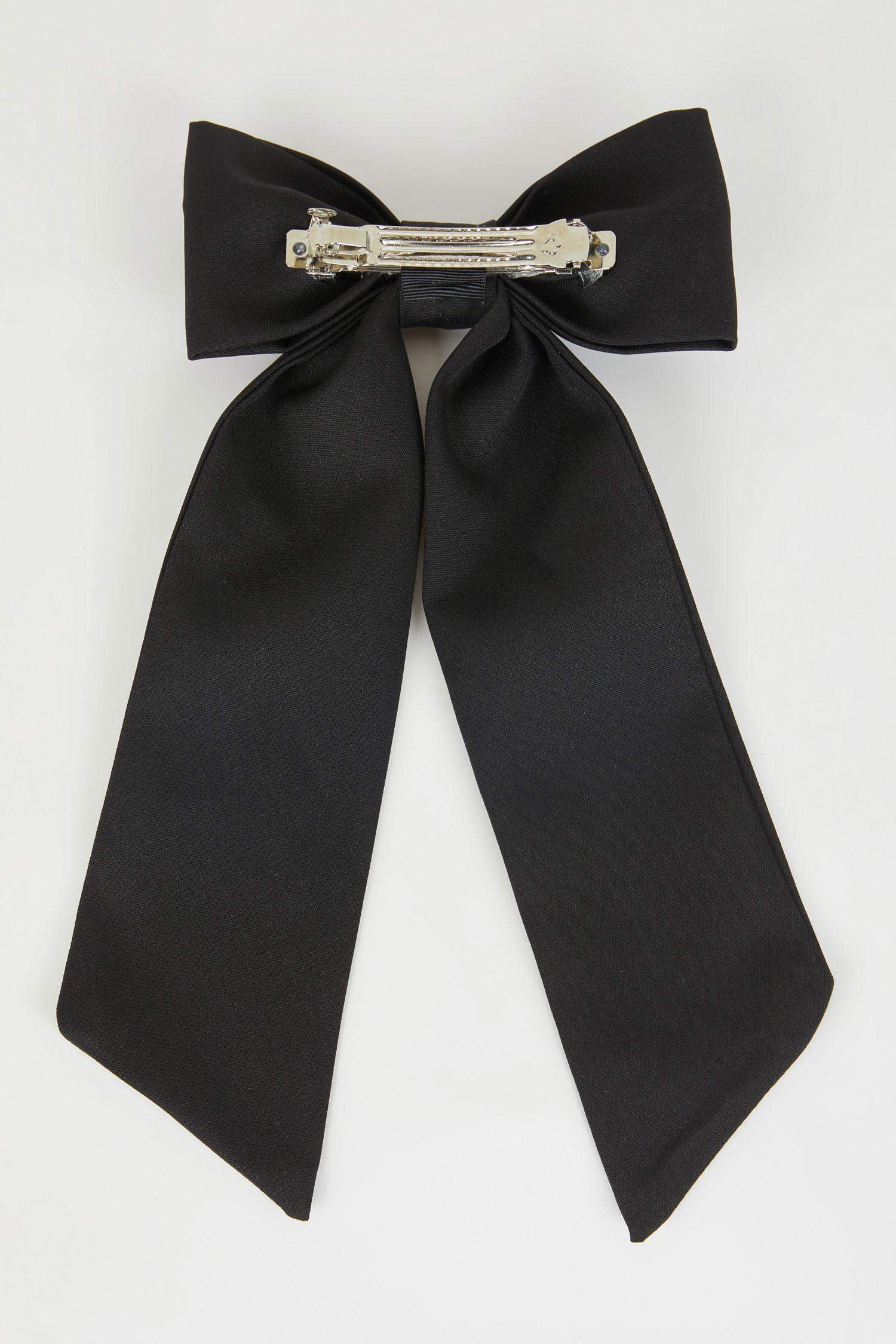 Siyah Kurdeleli Fiyonk Toka