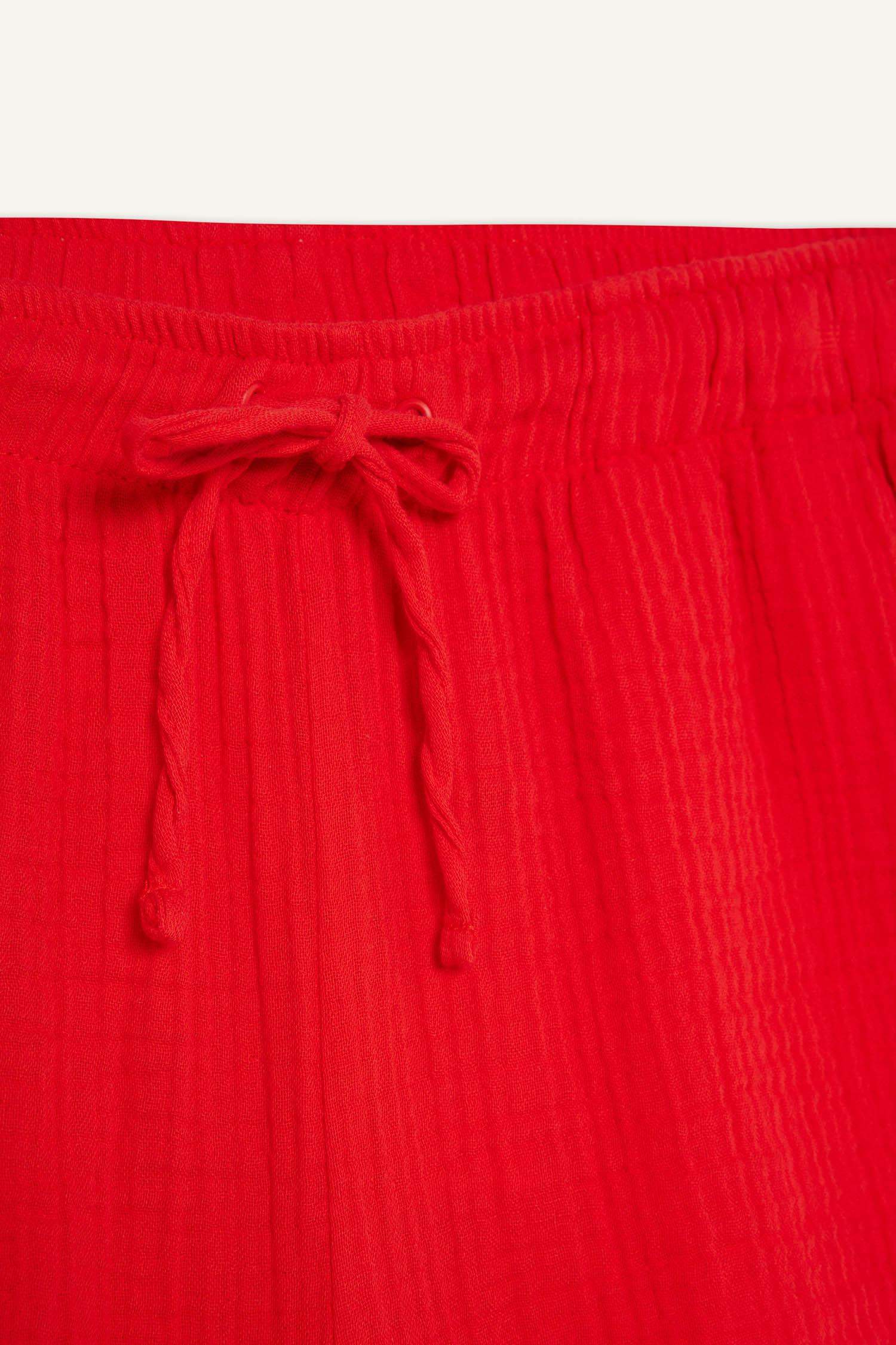 Relax Fit Yüksek Bel Kısa Paça Müslin Şort