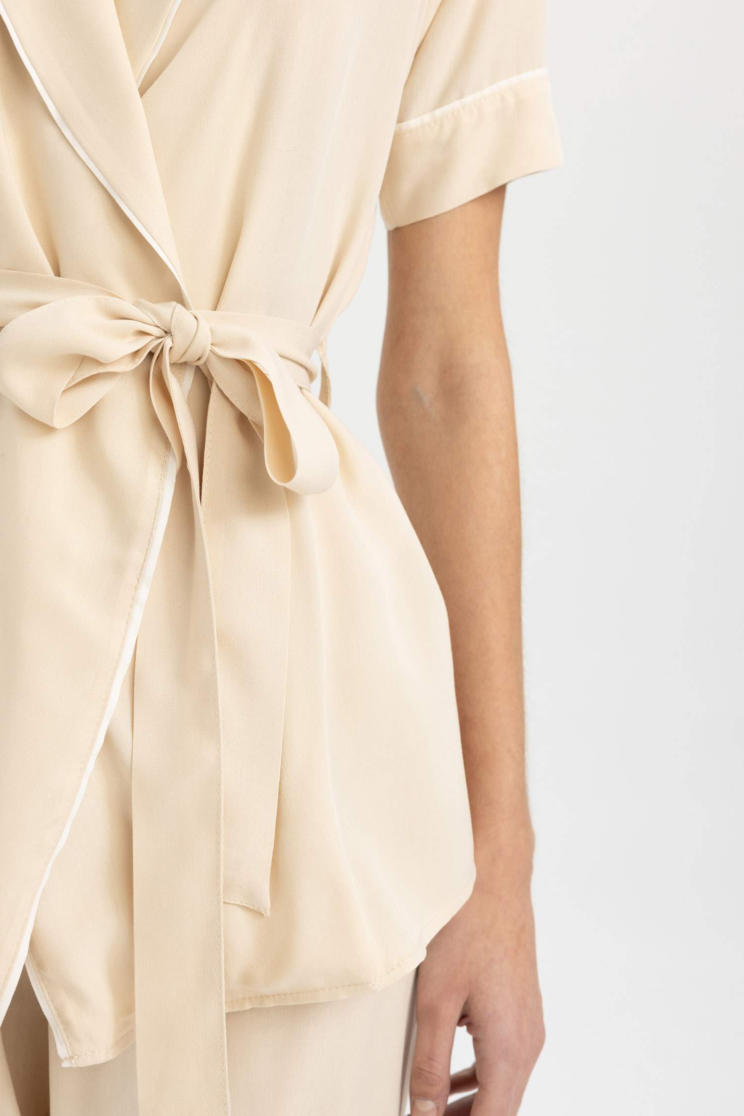 طقم بيجاما قصة عادية كم طويل من Fall in Love - قطعتين