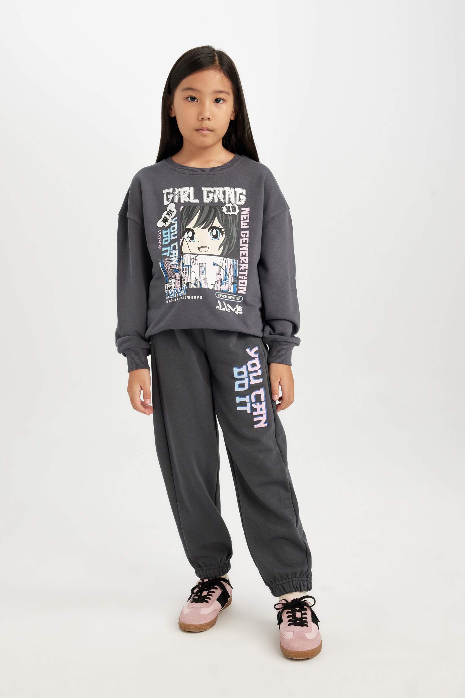 Свитшот оверсайз с принтом для девочек