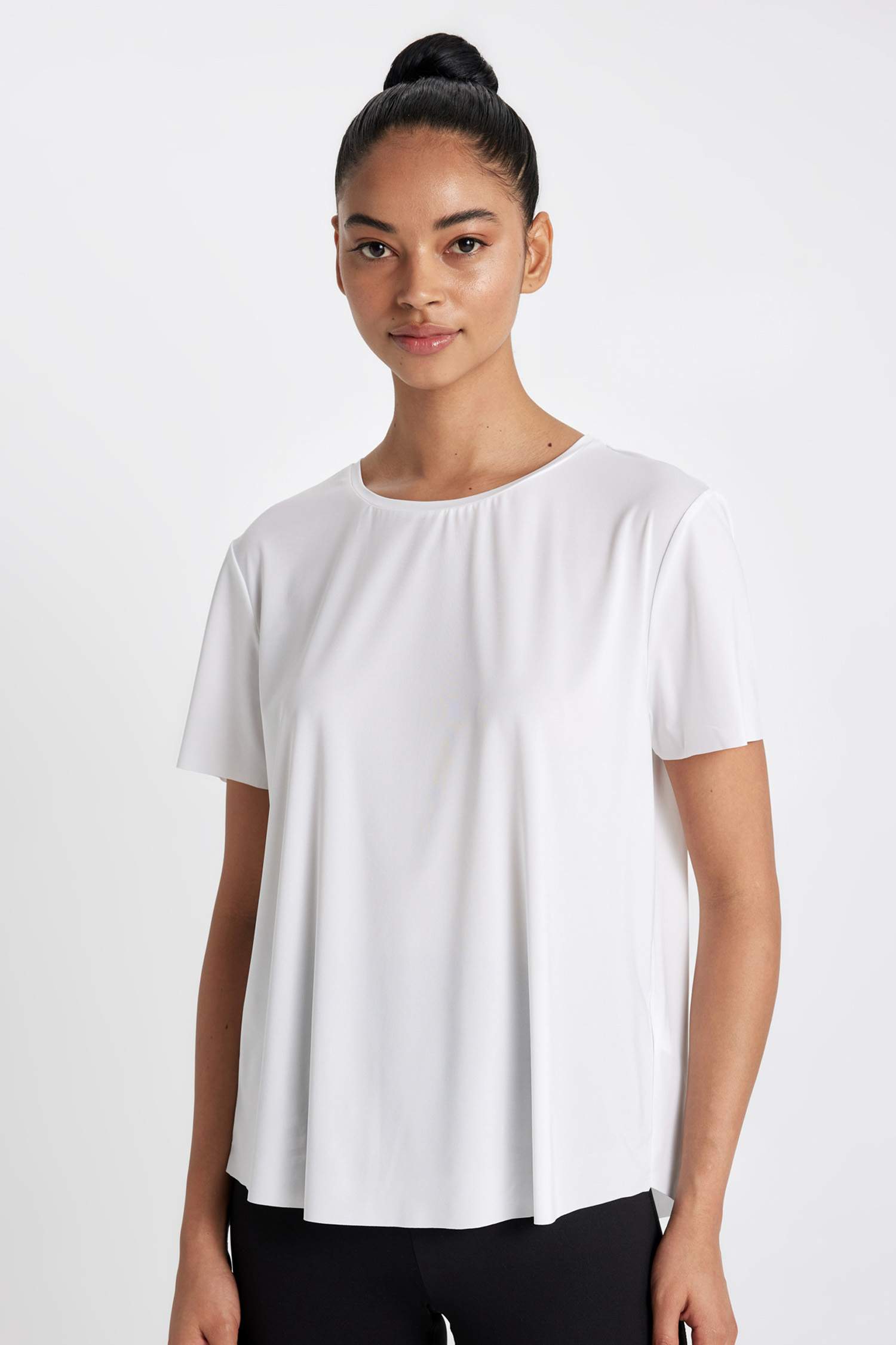 Standart Fit Bisiklet Yaka Sporcu Kısa Kollu Tişört