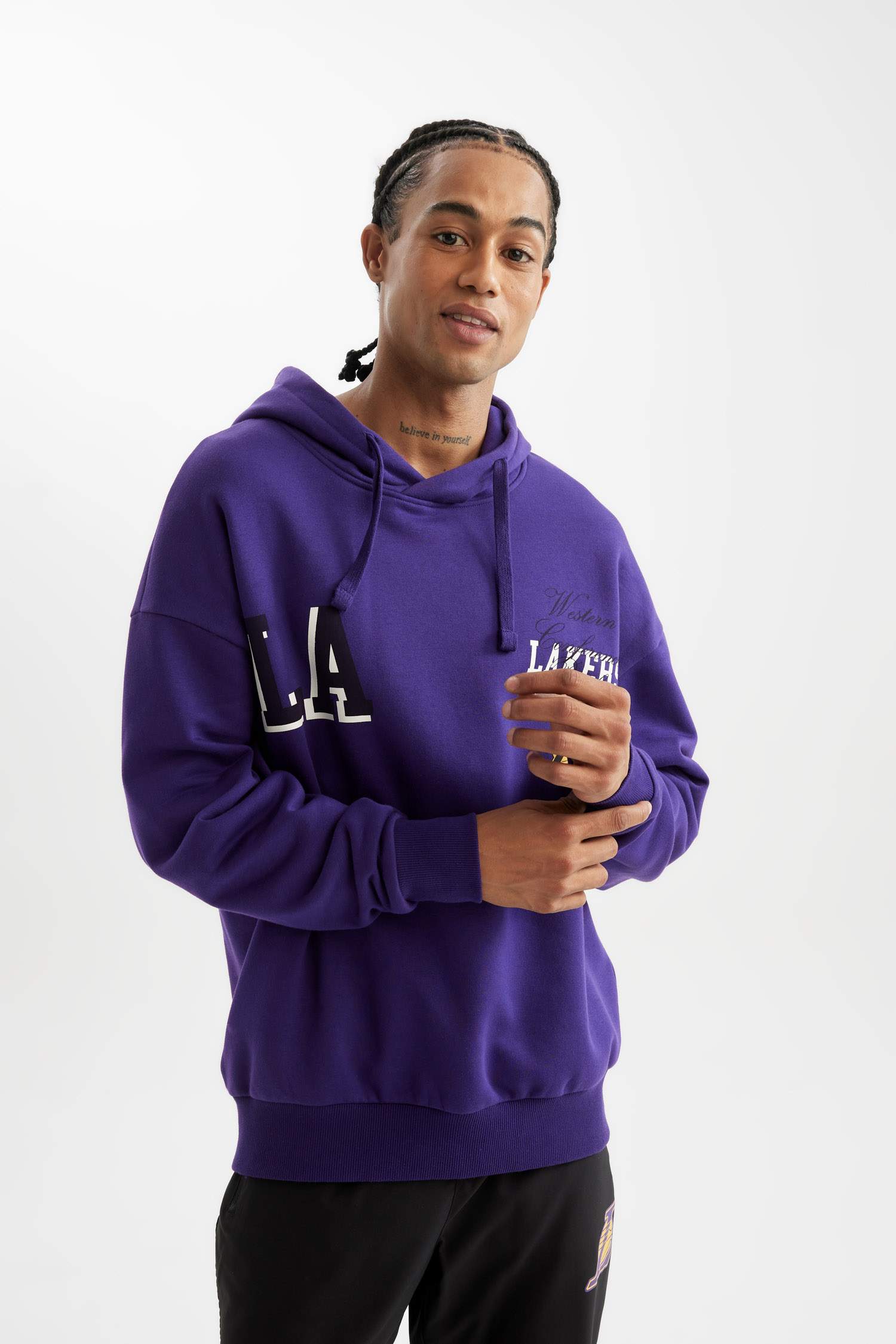 DeFactoFit NBA Los Angeles Lakers Oversize Geniş Kalıp Kapüşonlu Sırt Baskılı Sweatshirt