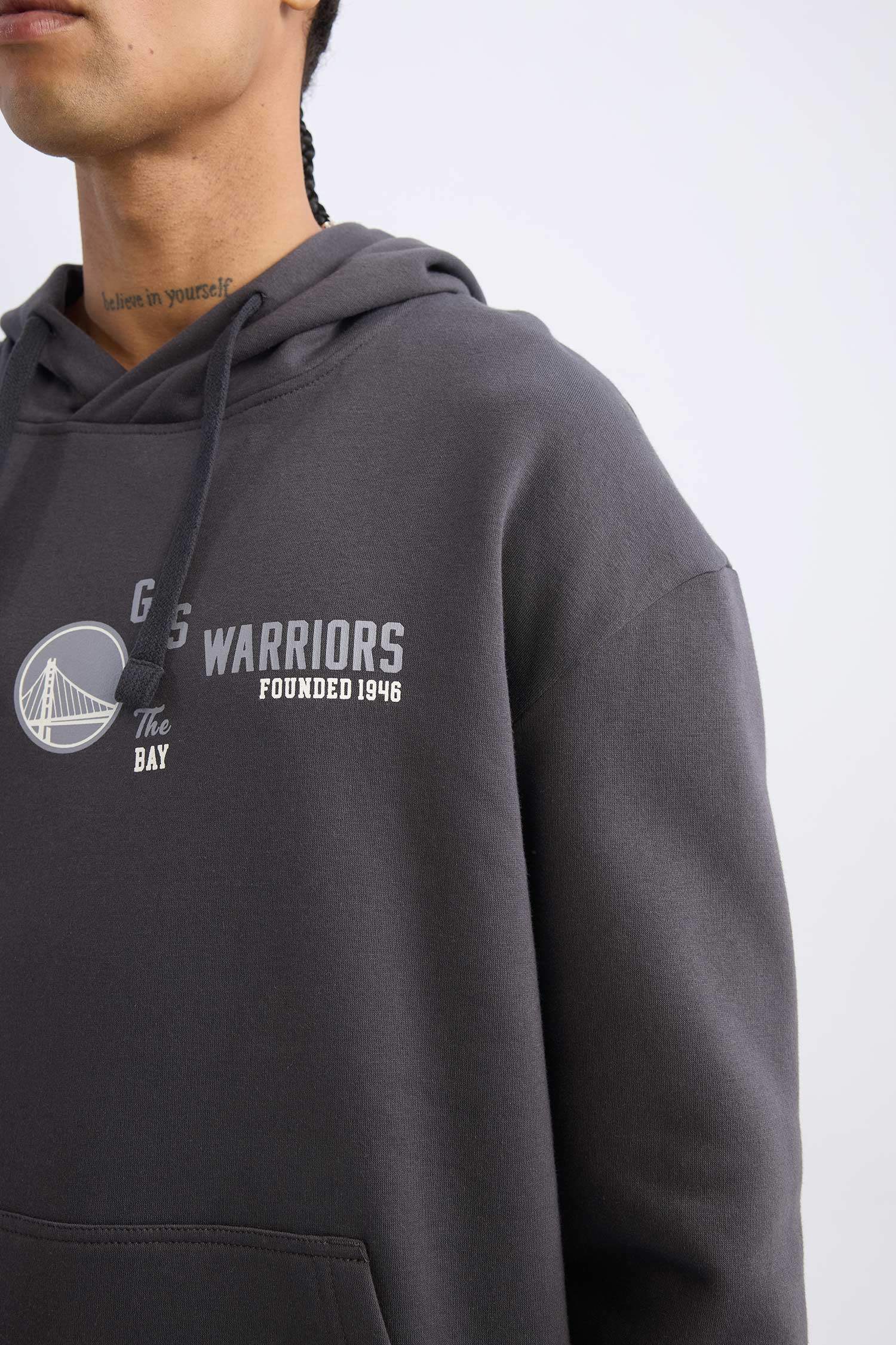 NBA Golden State Warriors Boxy Fit Kapüşonlu Baskılı Kalın Sweatshirt