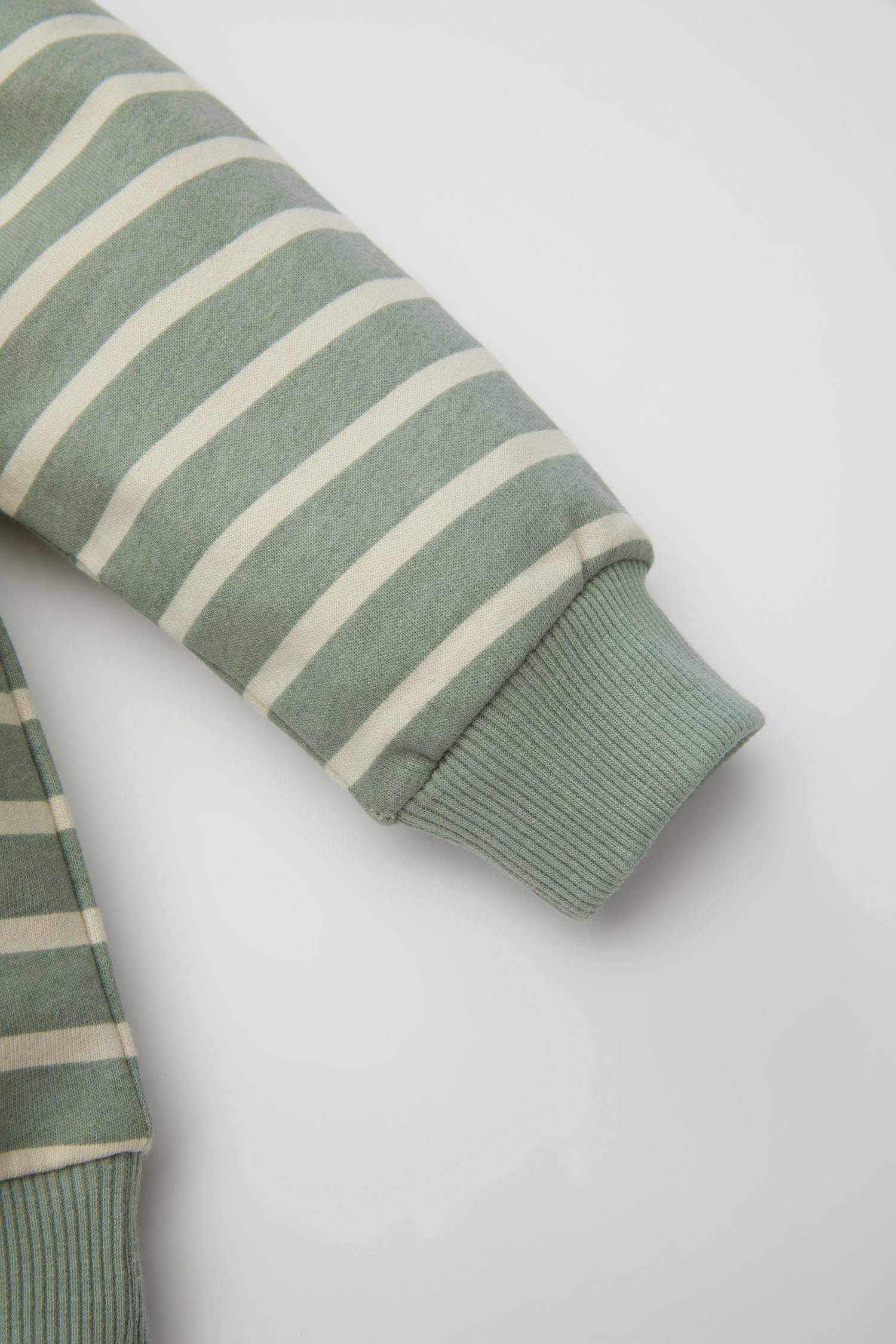 Erkek Bebek Bisiklet Yaka Çizgili Sweatshirt