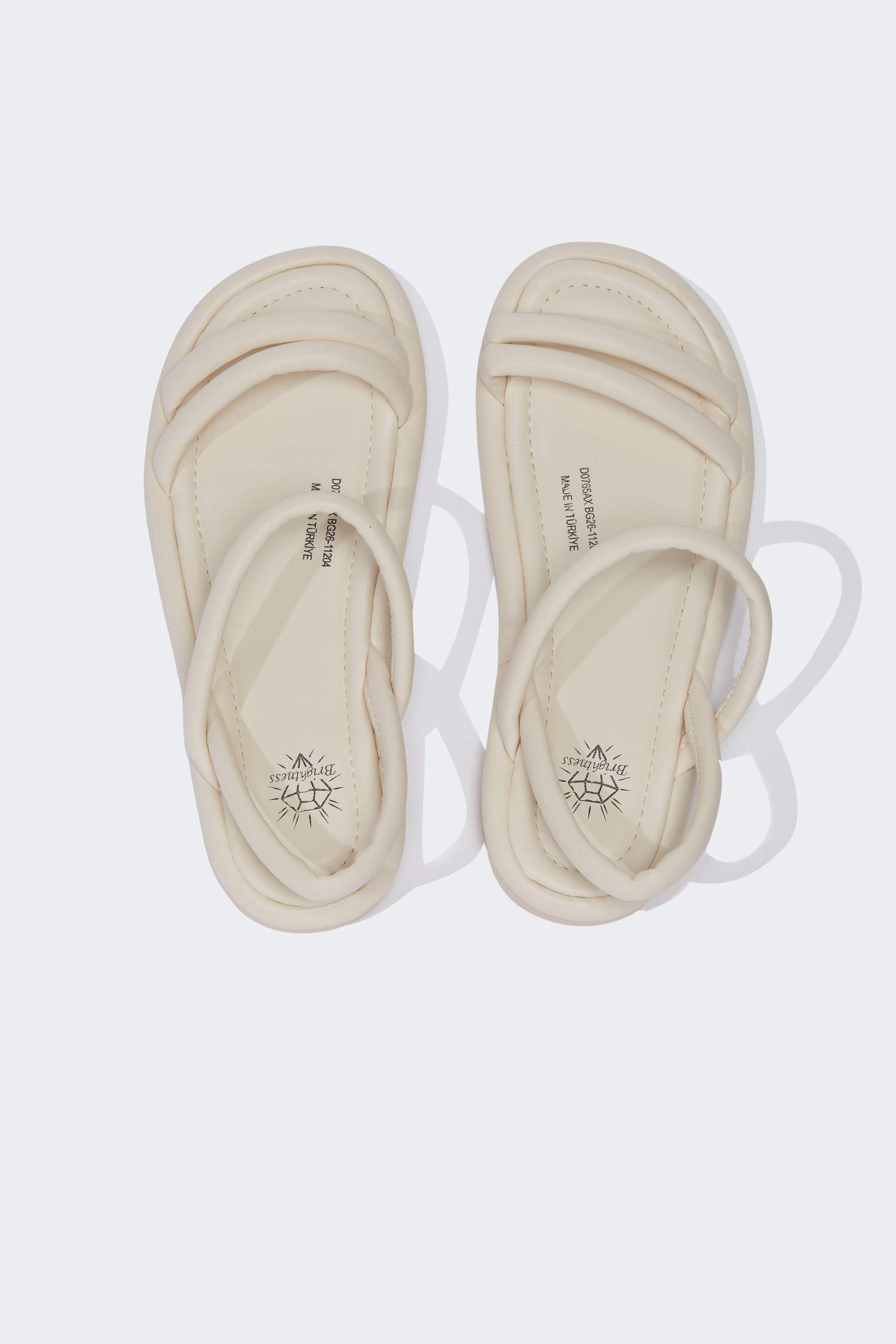 Kadın Düz Taban Suni Deri Sandalet