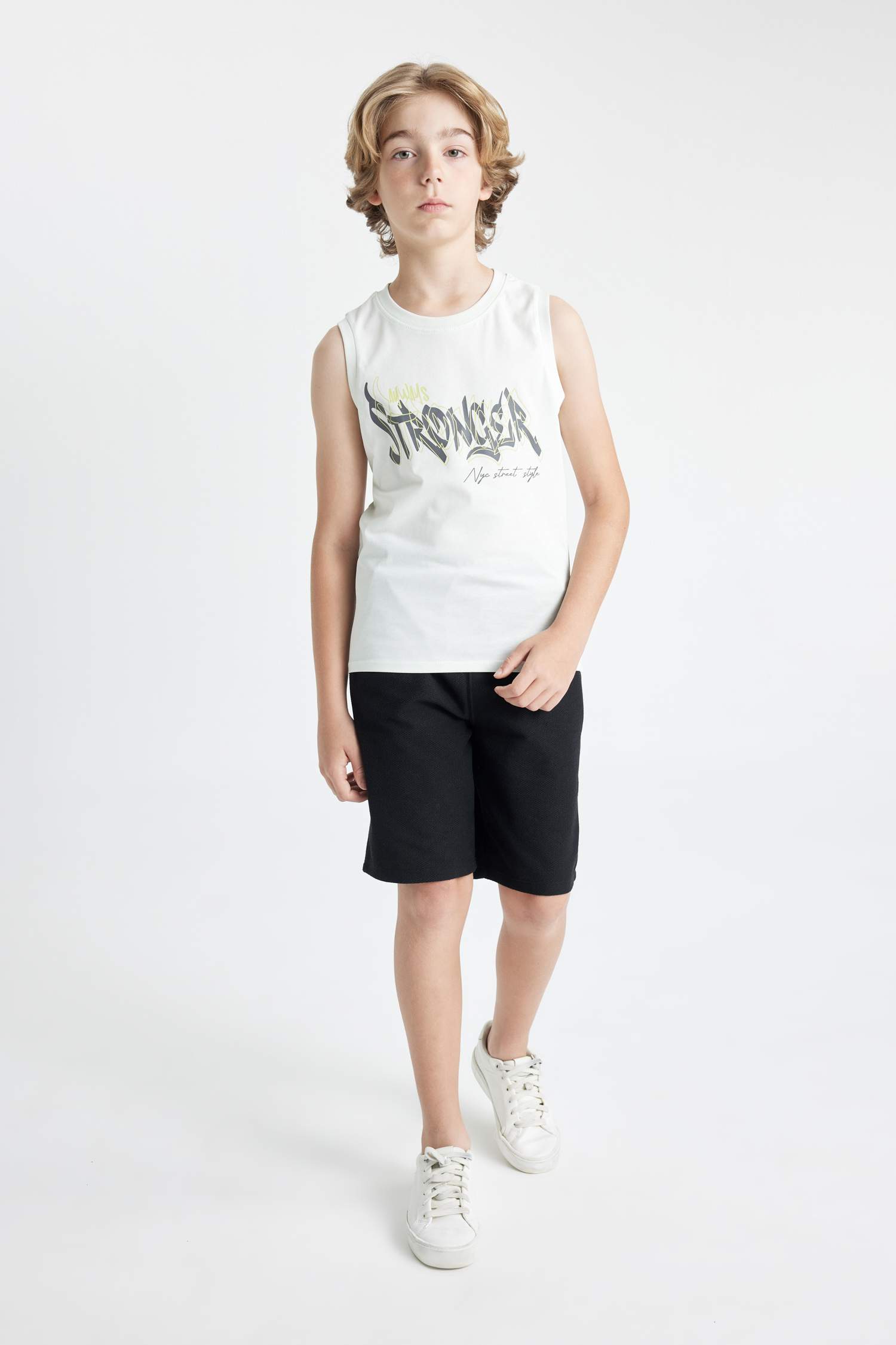 Boy Boy Crew Neck Sleeveless T-Shirt