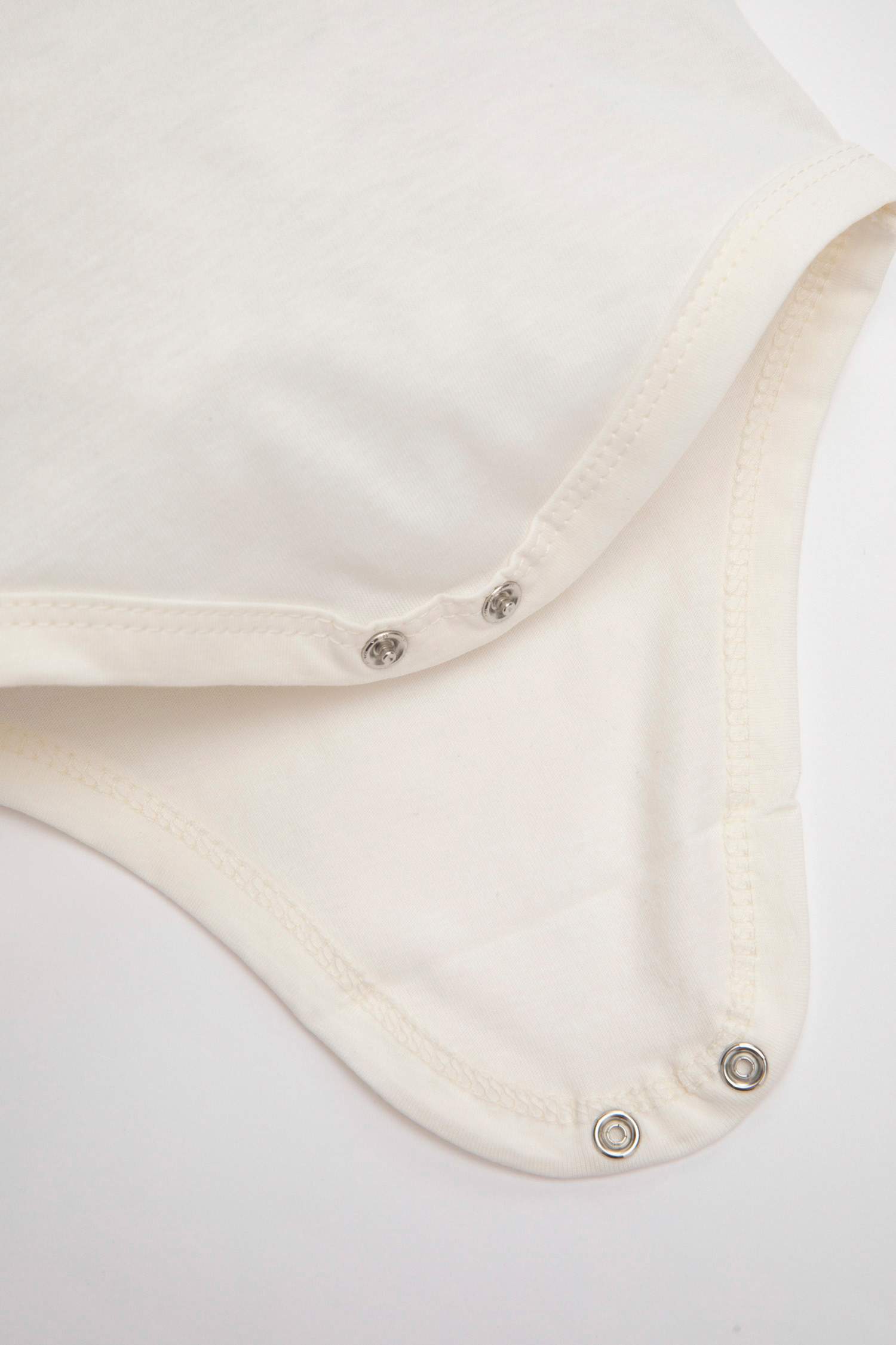 Kız Bebek 3'lü Takım Baskılı Müslin Kumaş Kısa Kollu Çıtçıtlı Body Şort Şapka