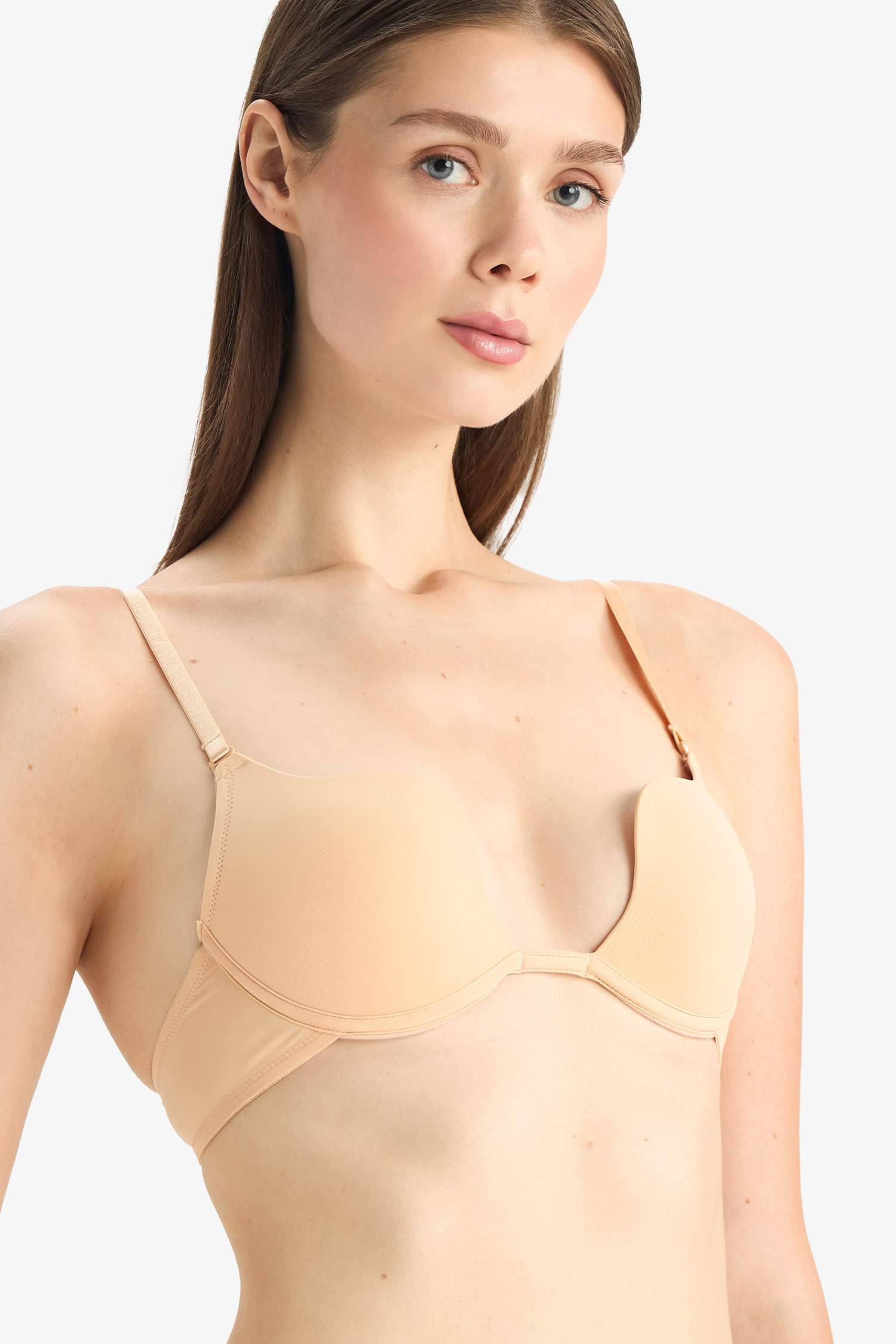 حمالة صدر برا بوش اب من Fall in Love