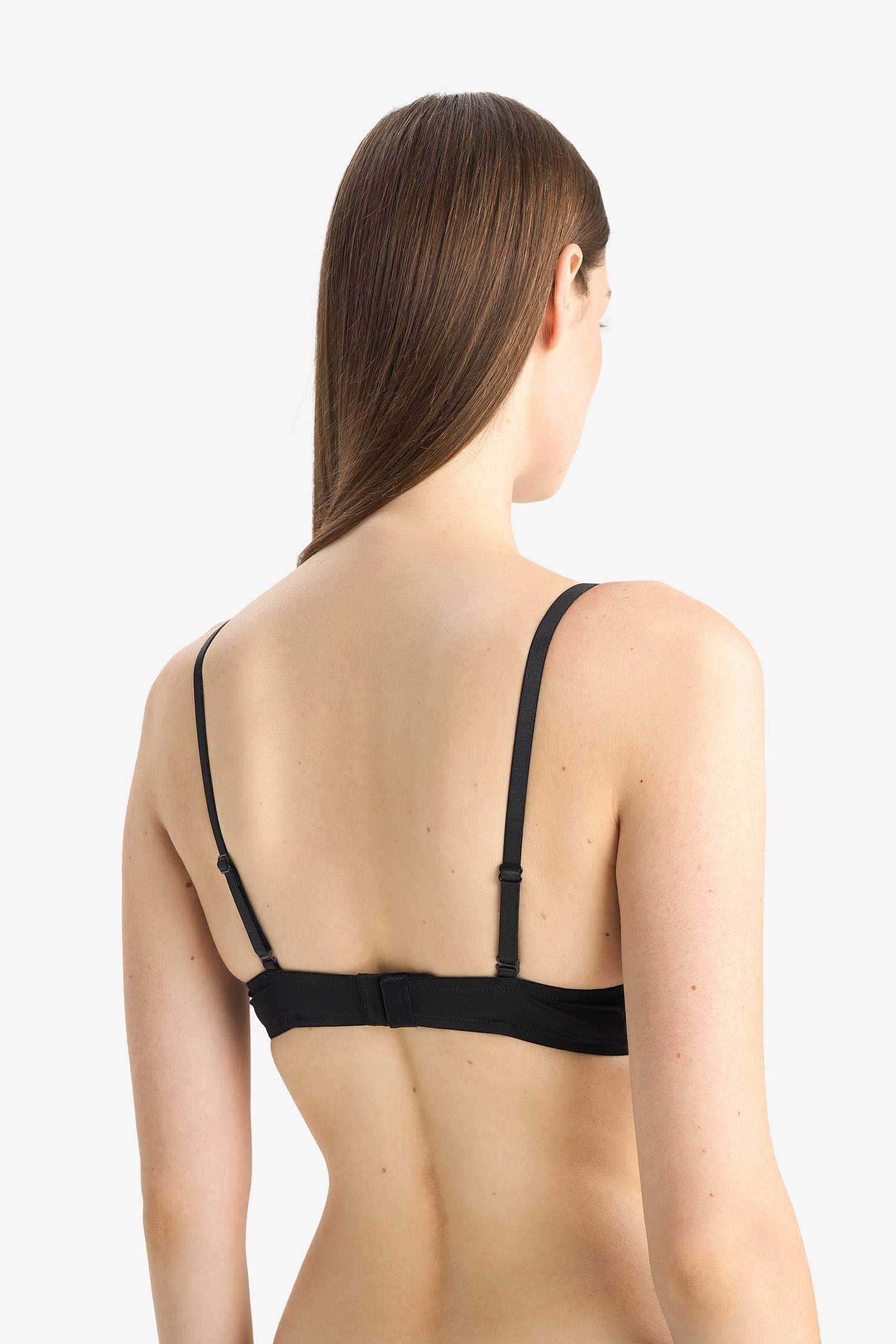 حمالة صدر برا بوش اب من Fall in Love