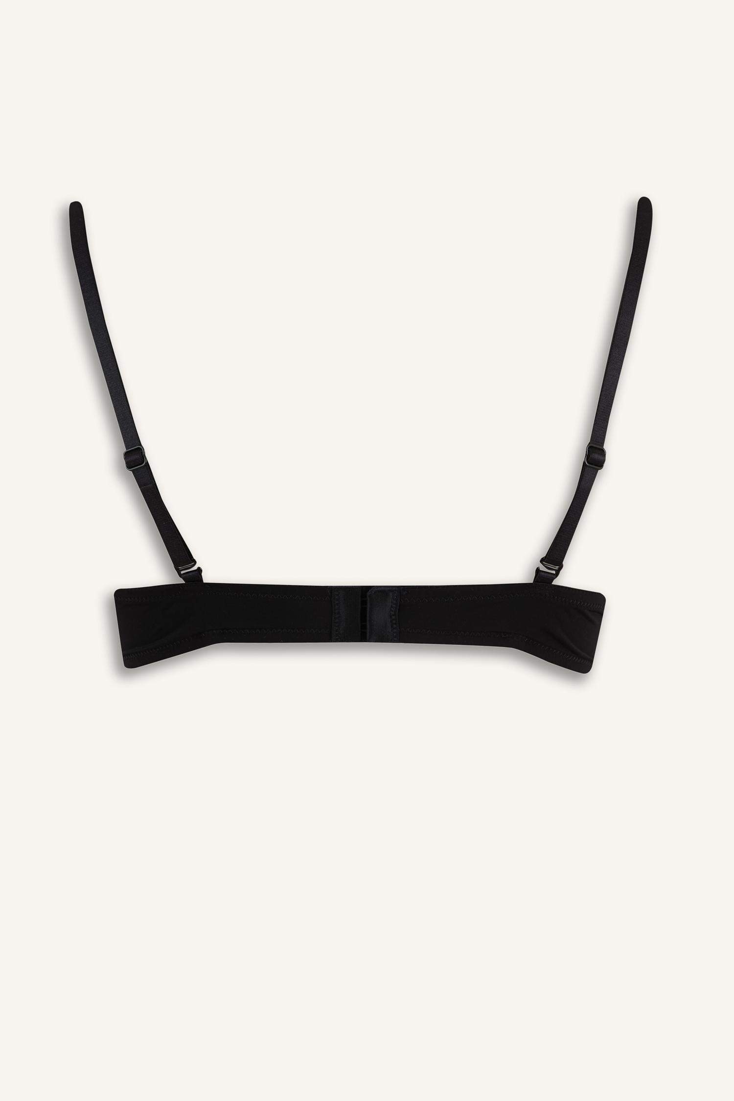 حمالة صدر برا بوش اب من Fall in Love