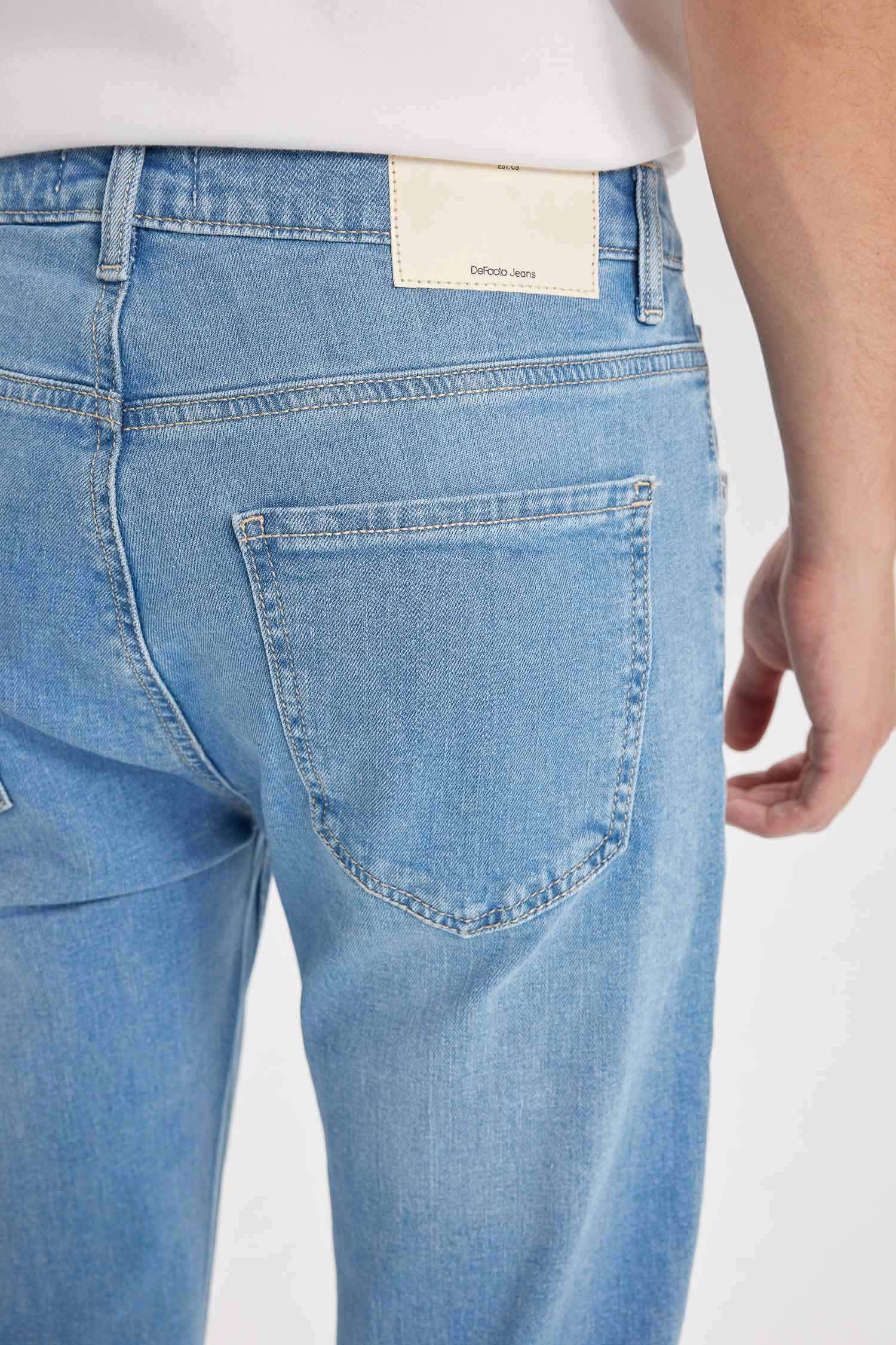 Pantalon Jean droit à taille normale