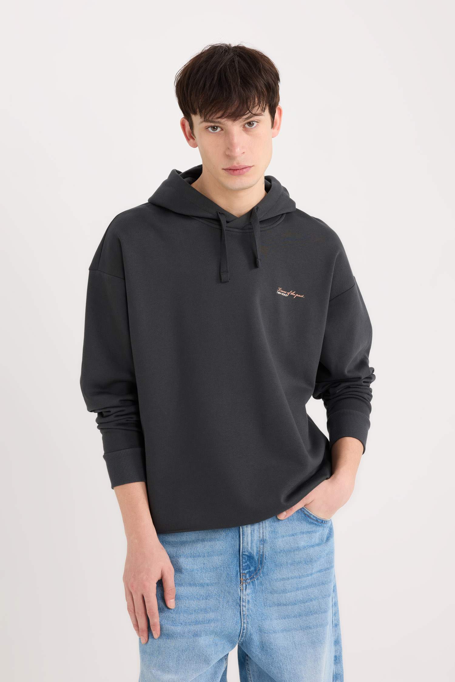 Boxy Fit Kapüşonlu Sırt Baskılı Sweatshirt