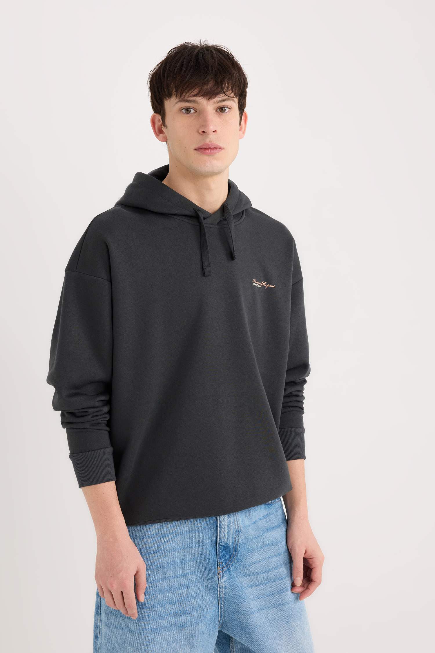 Boxy Fit Kapüşonlu Sırt Baskılı Sweatshirt