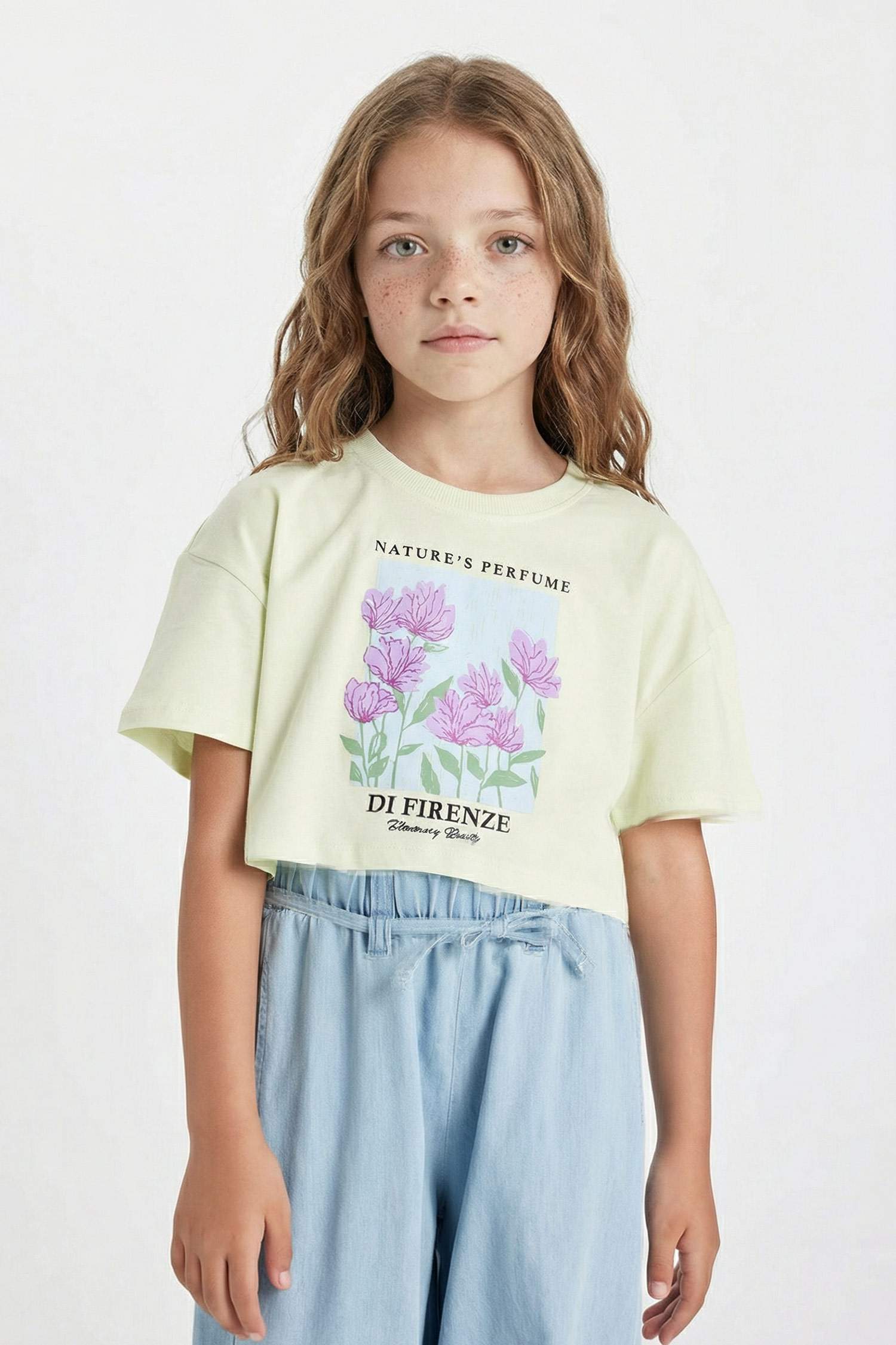 تيشيرت كروب بناتي مطبوع بياخة مستديرة