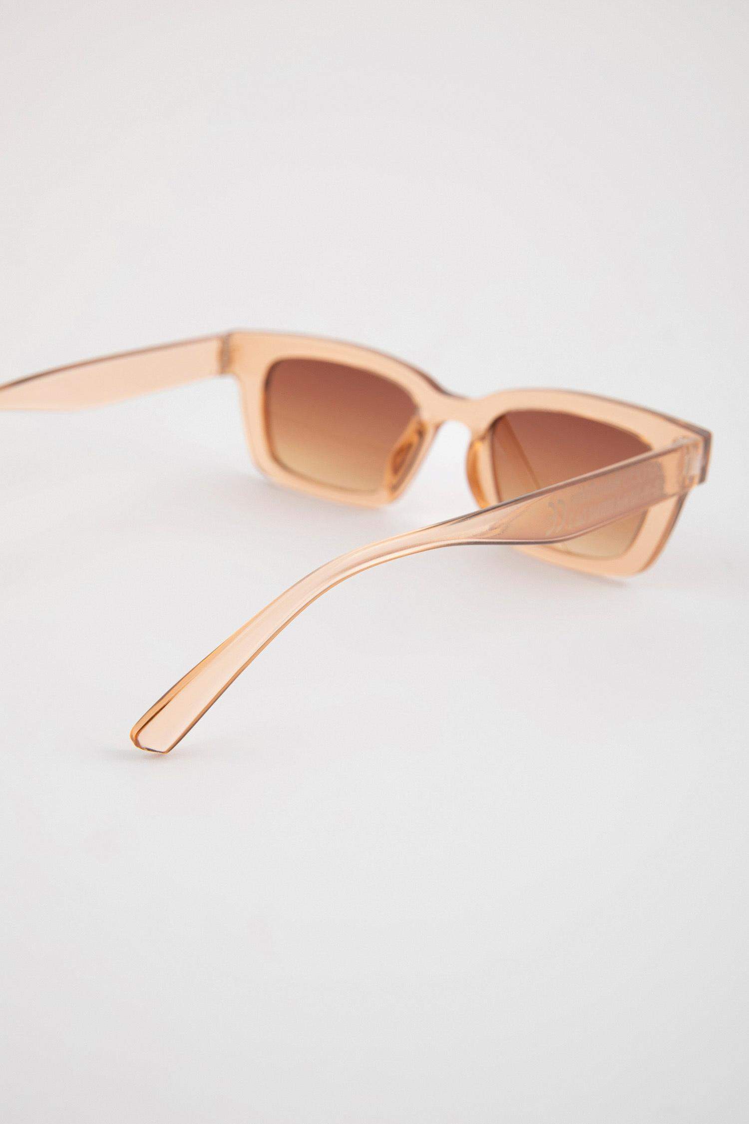 Kadın Dikdörtgen Güneş Gözlüğü