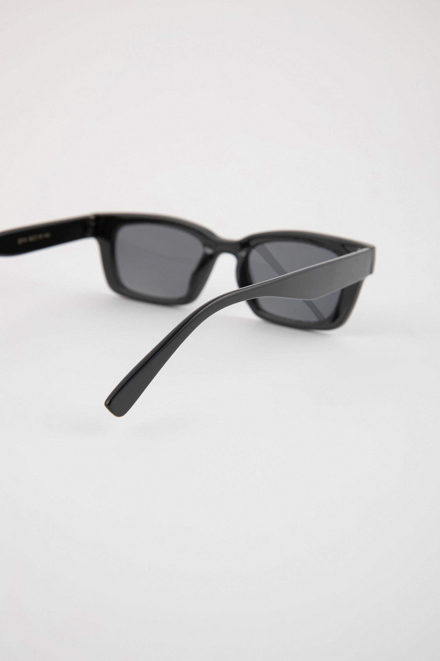 نظارة شمسية نسائي