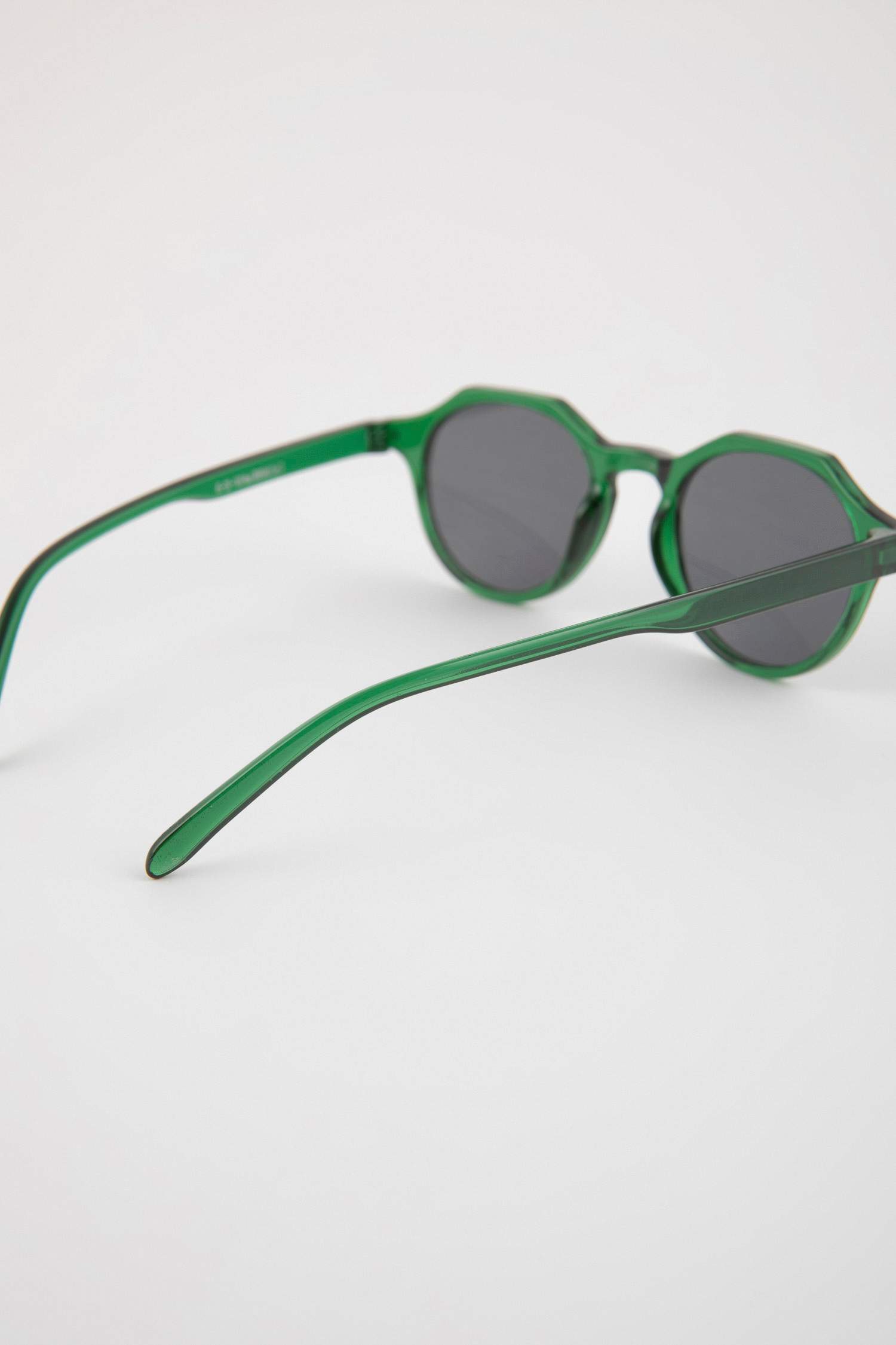 Erkek Yuvarlak Güneş Gözlüğü