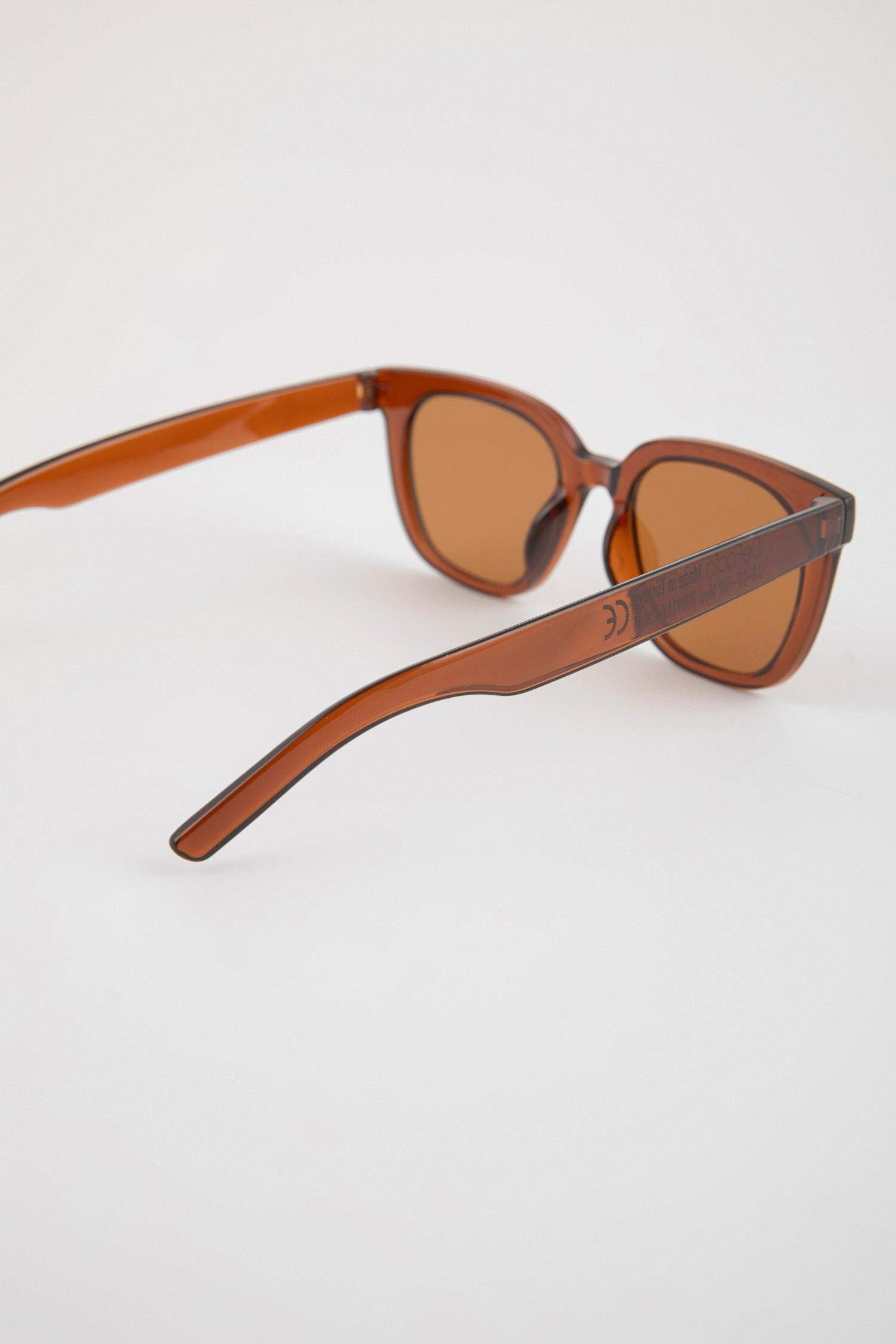 Kadın Yuvarlak Güneş Gözlüğü