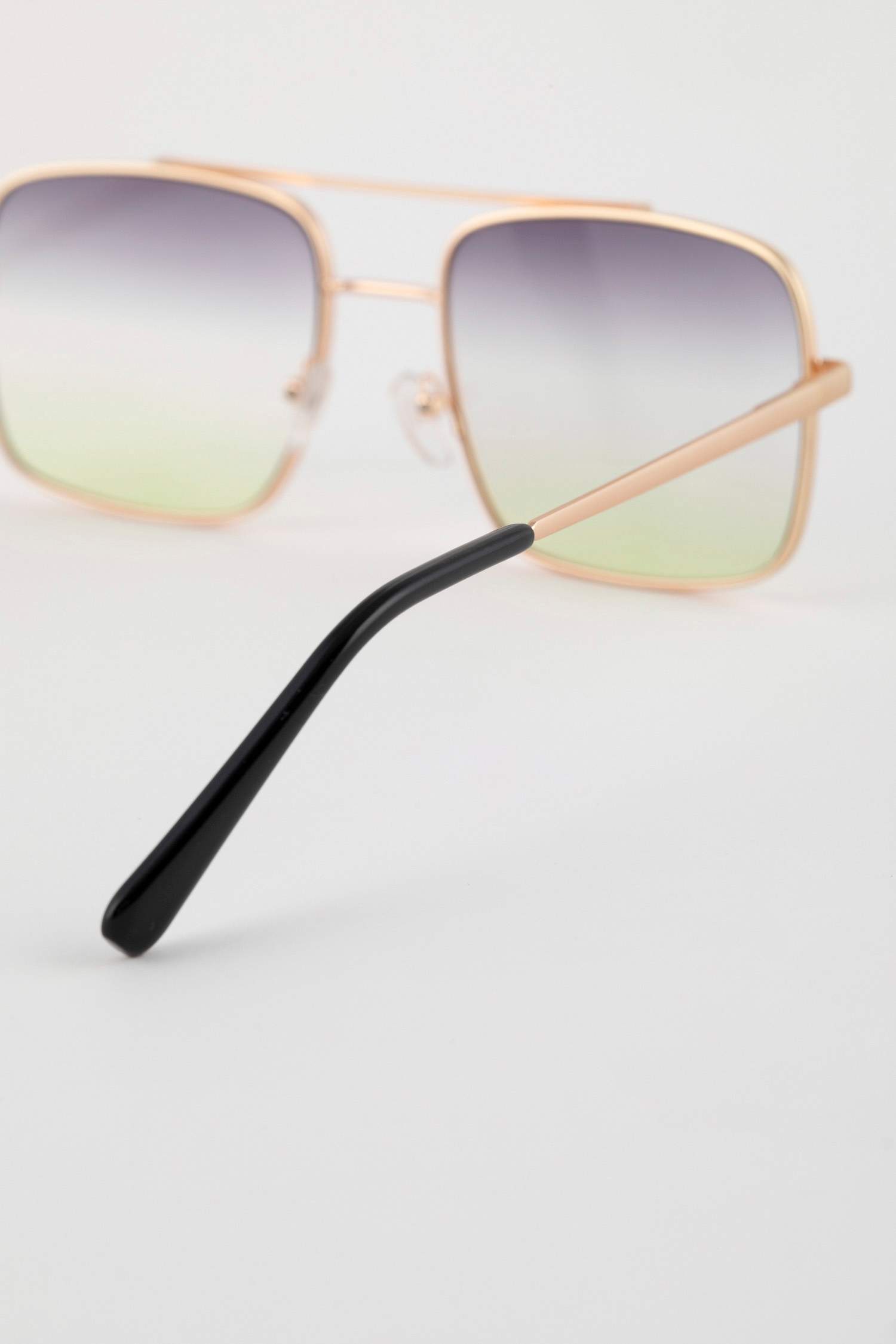 Man Square Sunglasses