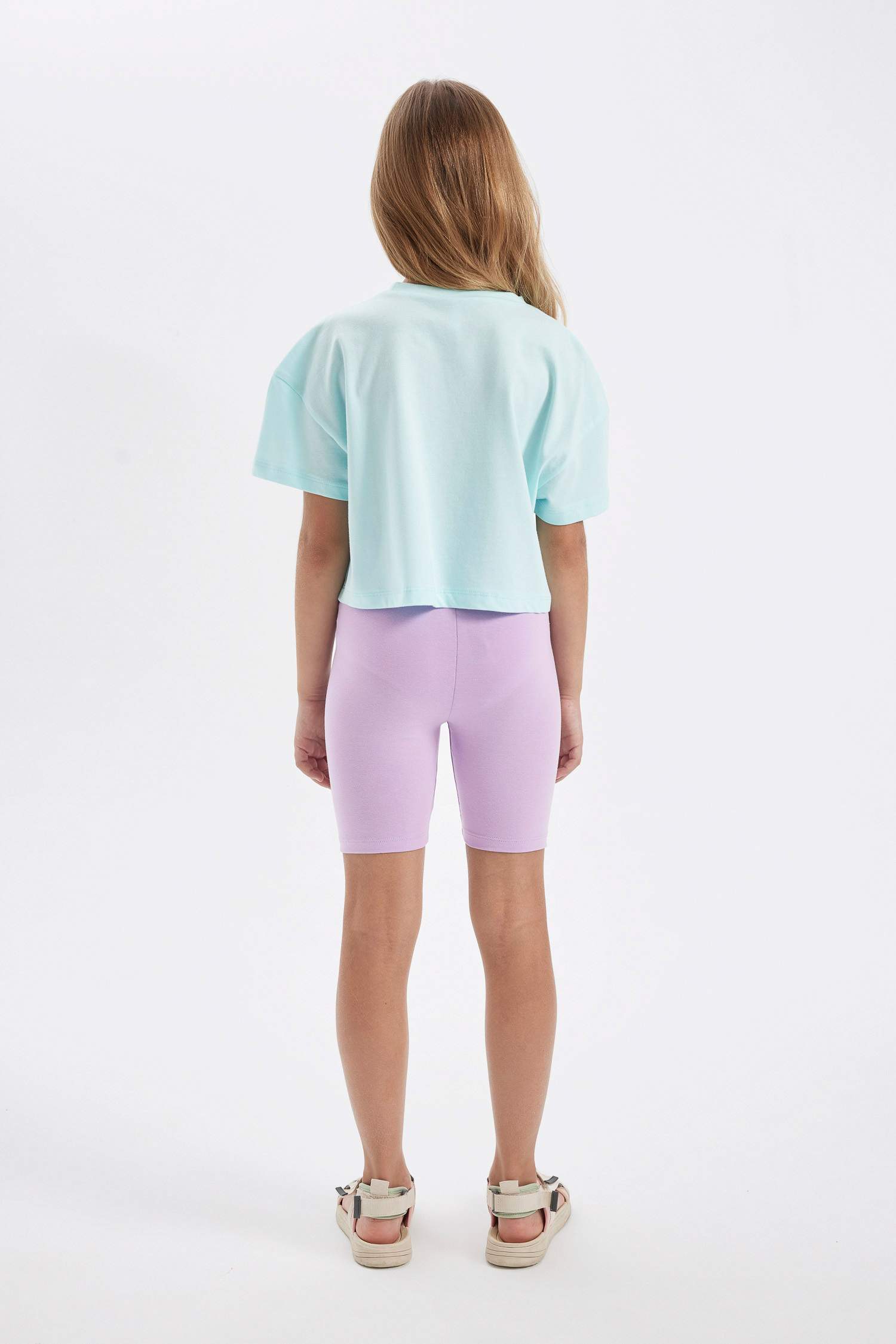 ليجن بناتي قصير بايكر