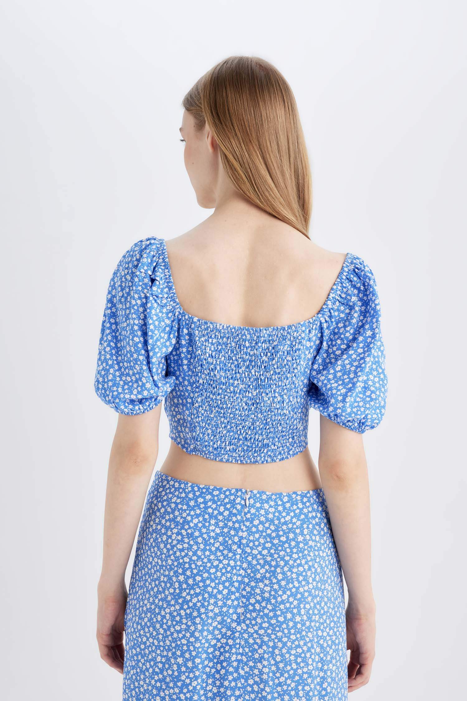 ұзын бұлшықет пішімі басып шығарылған дөңгелек жаға Қысқа жеңді Блуза