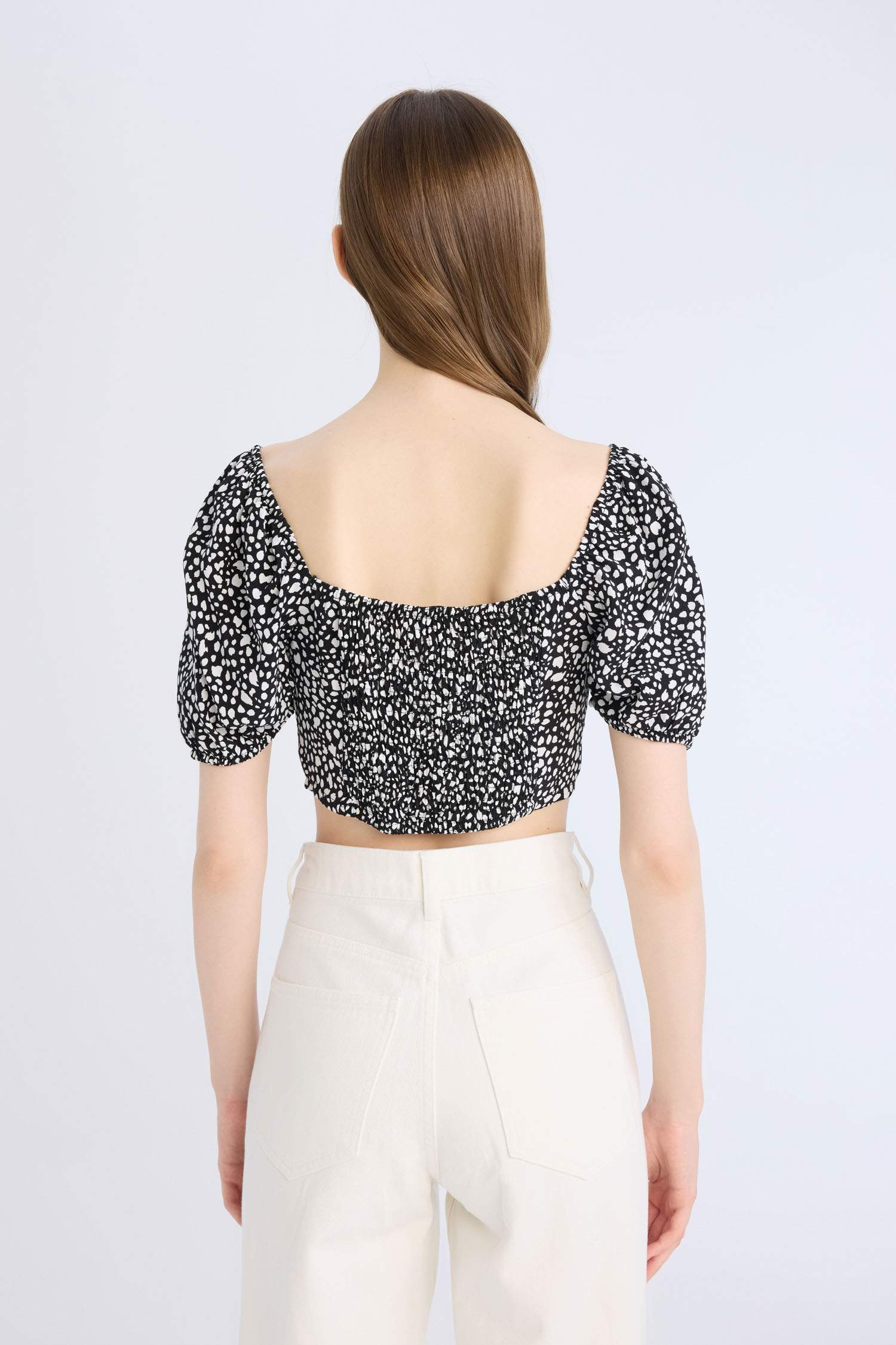 Slim Fit Round Collar Printed Short Sleeve Blouse