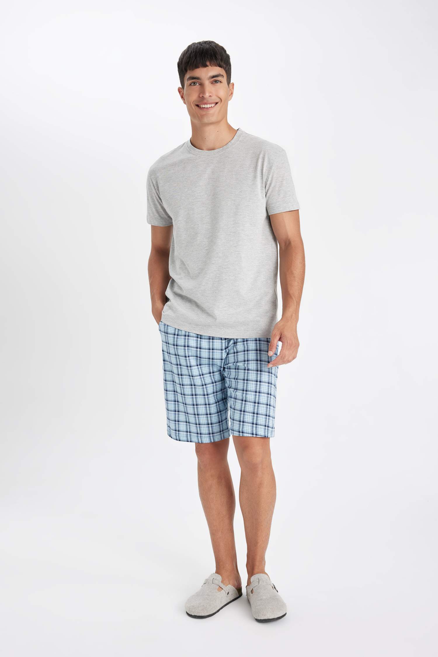 Pijama Takımı Bisiklet Yaka Kısa Kollu Üst Desenli Beli Lastikli Şort Alt