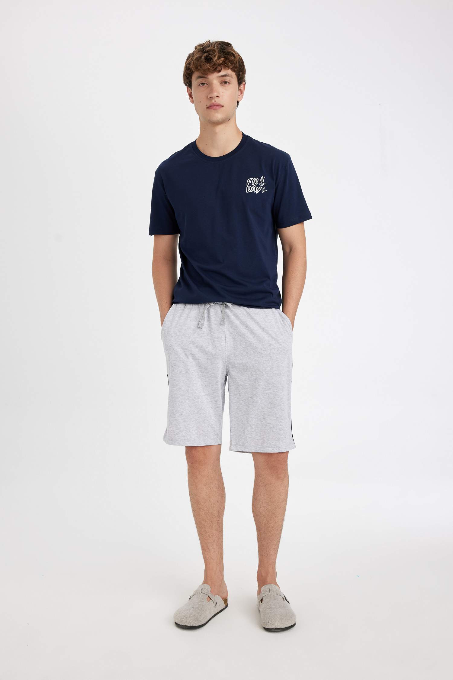 Pijama Takımı Bisiklet Yaka Baskılı Kısa Kollu Üst Basic Düz Şort Beli Lastikli Alt