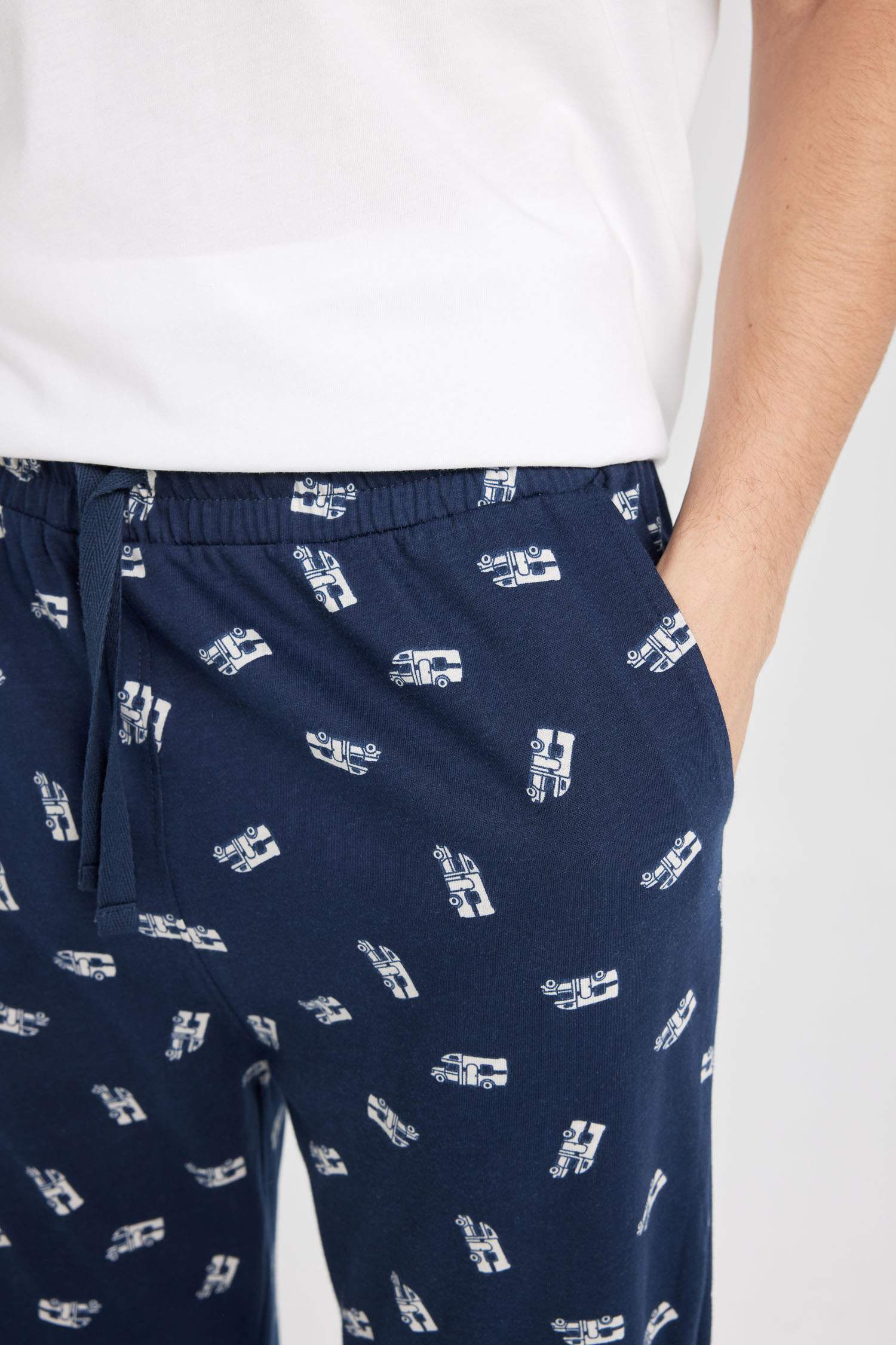 Regular Fit Crew Neck Printed 2 Piece Pajama Set