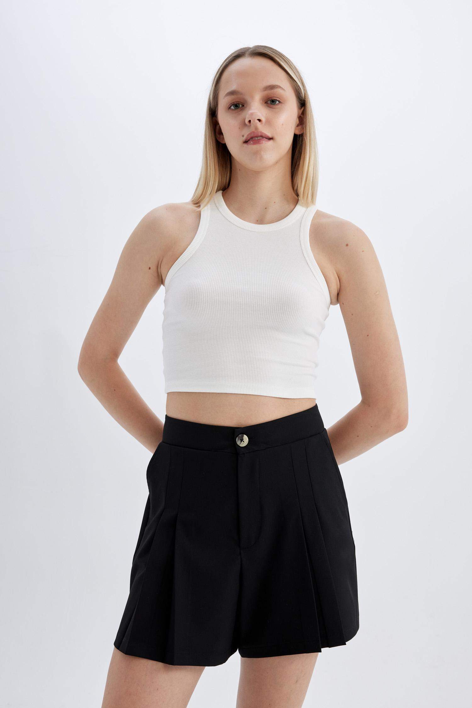 Regular Fit Yüksek Bel Pileli Şort