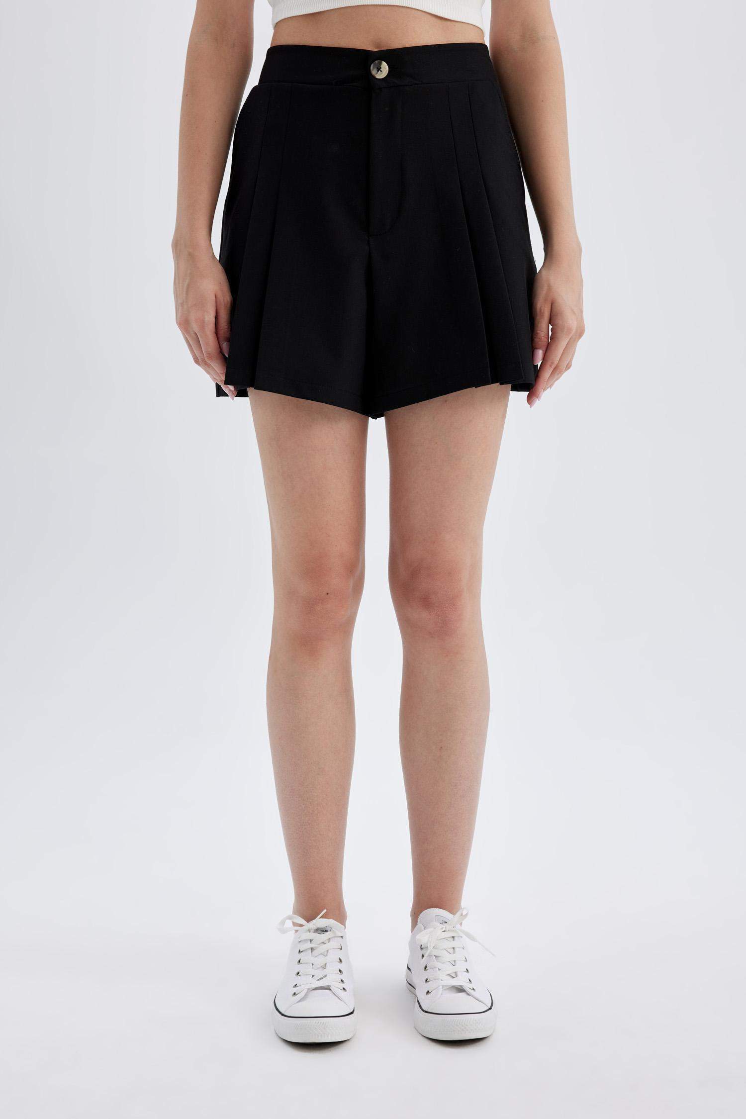 Regular Fit Yüksek Bel Pileli Şort