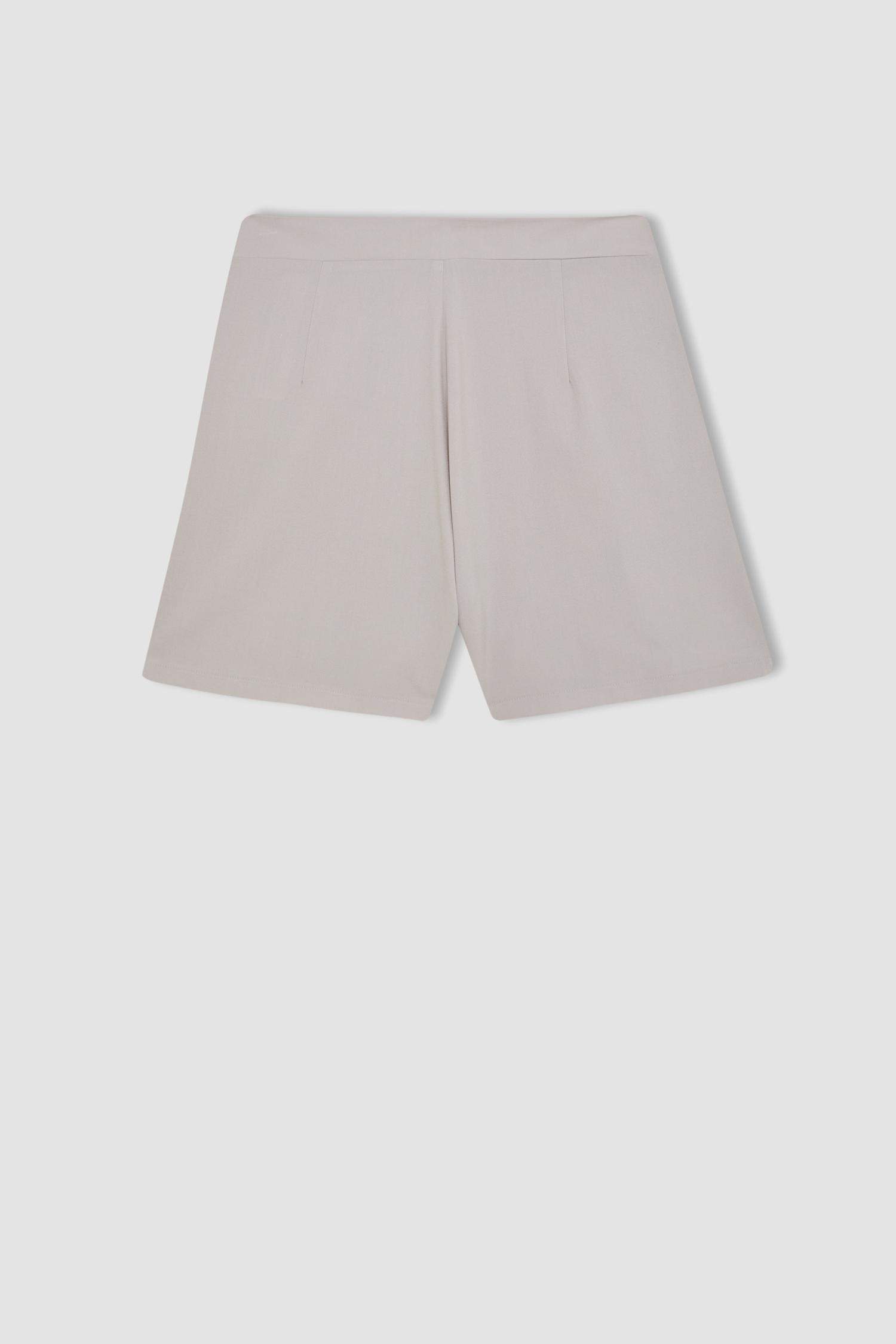 Regular Fit High Waist Short Leg Shorts