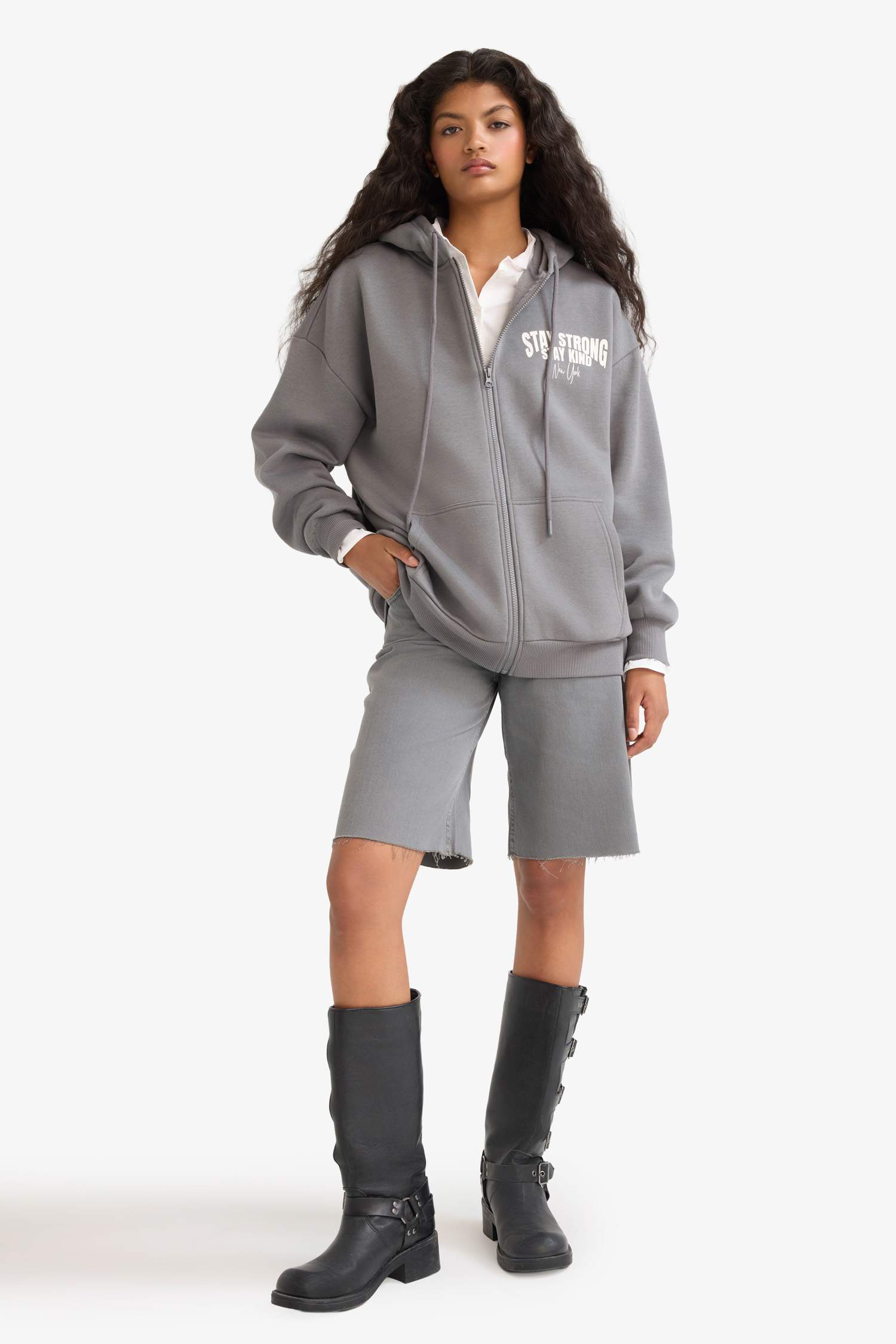 Gabardine Normal Waist Short Leg Bermuda