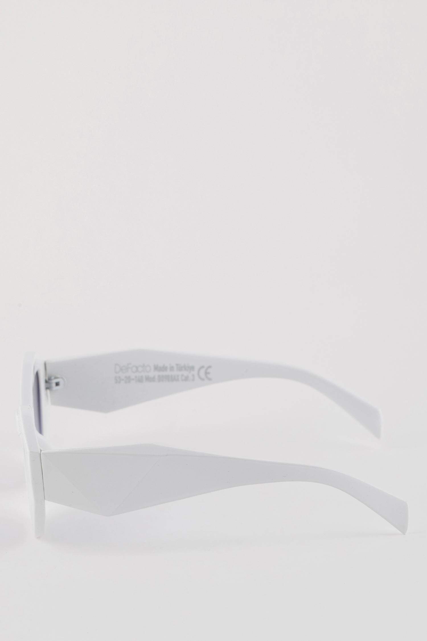 نظارة شمسية نسائية على شكل عين القطة