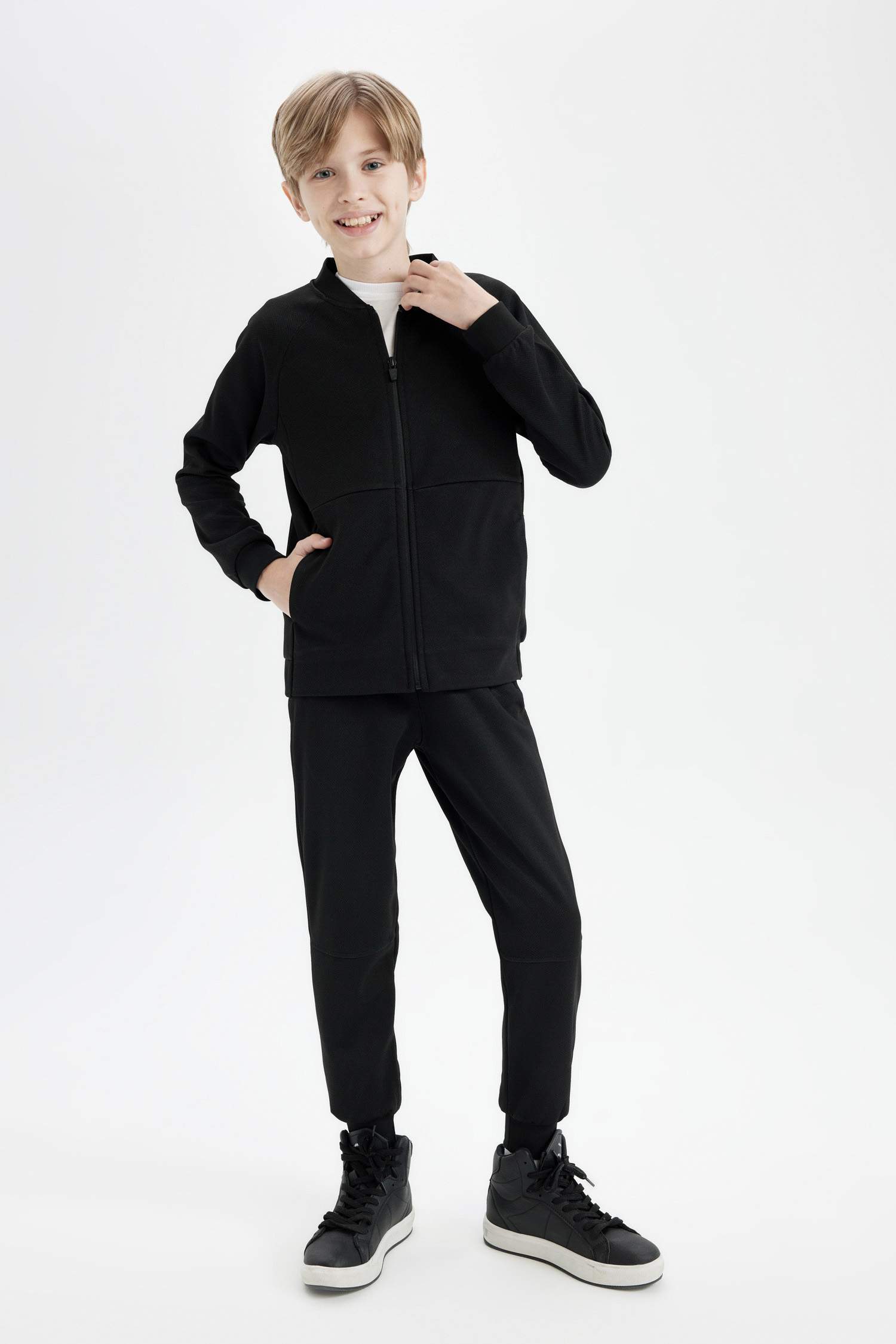 Ұлдарға қалыпты пішім Шалбар