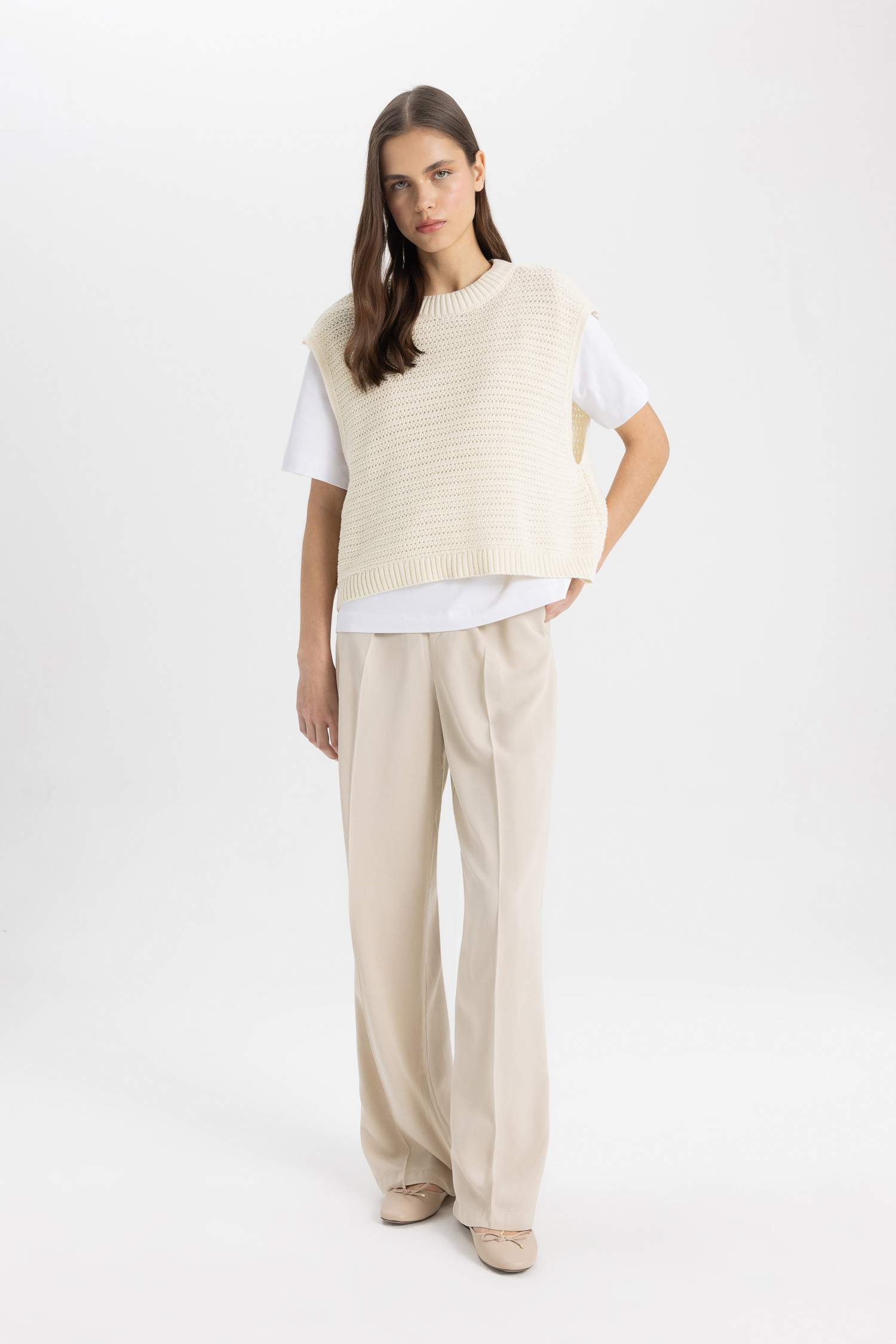 Fitted Crew Neck Vest