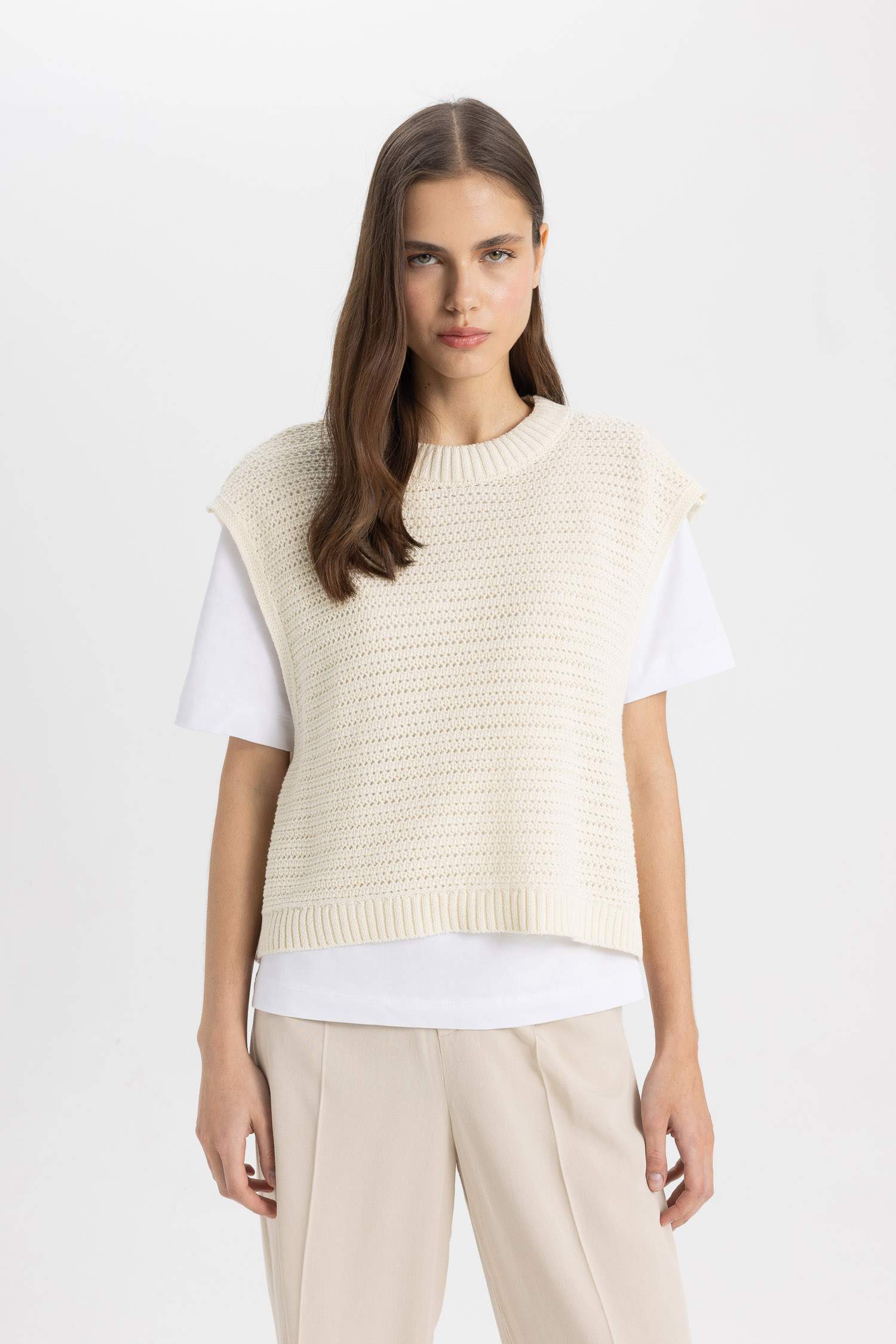 Fitted Crew Neck Vest