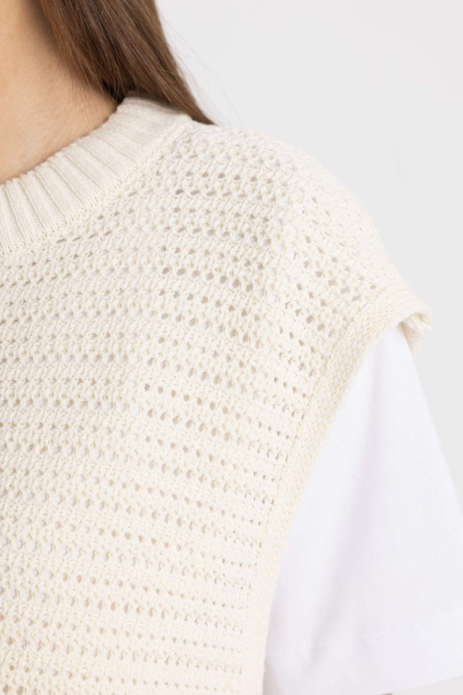 Fitted Crew Neck Vest