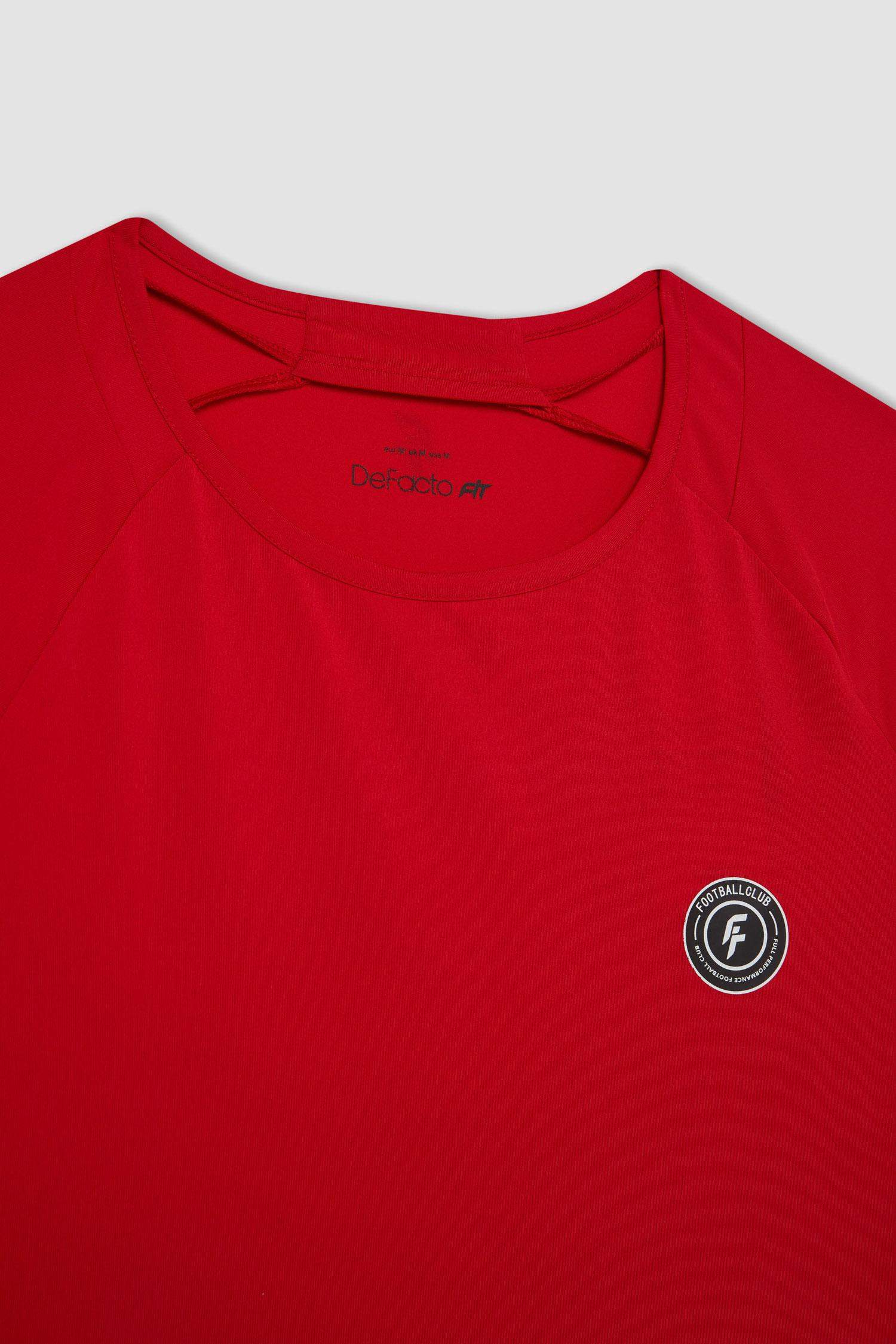 تيشيرت قصة عادية مطبوع برقبة مستديرة