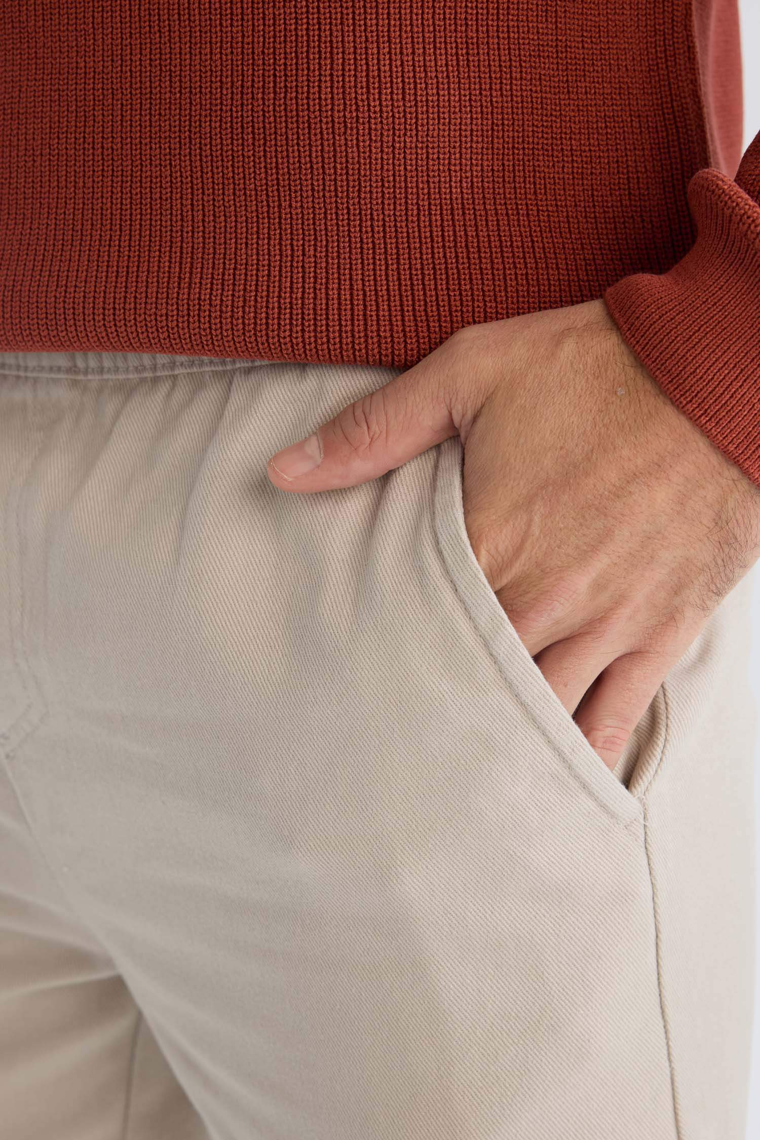 %100 Pamuk Regular Fit Normal Kesim Yazlık Jogger Pantolon